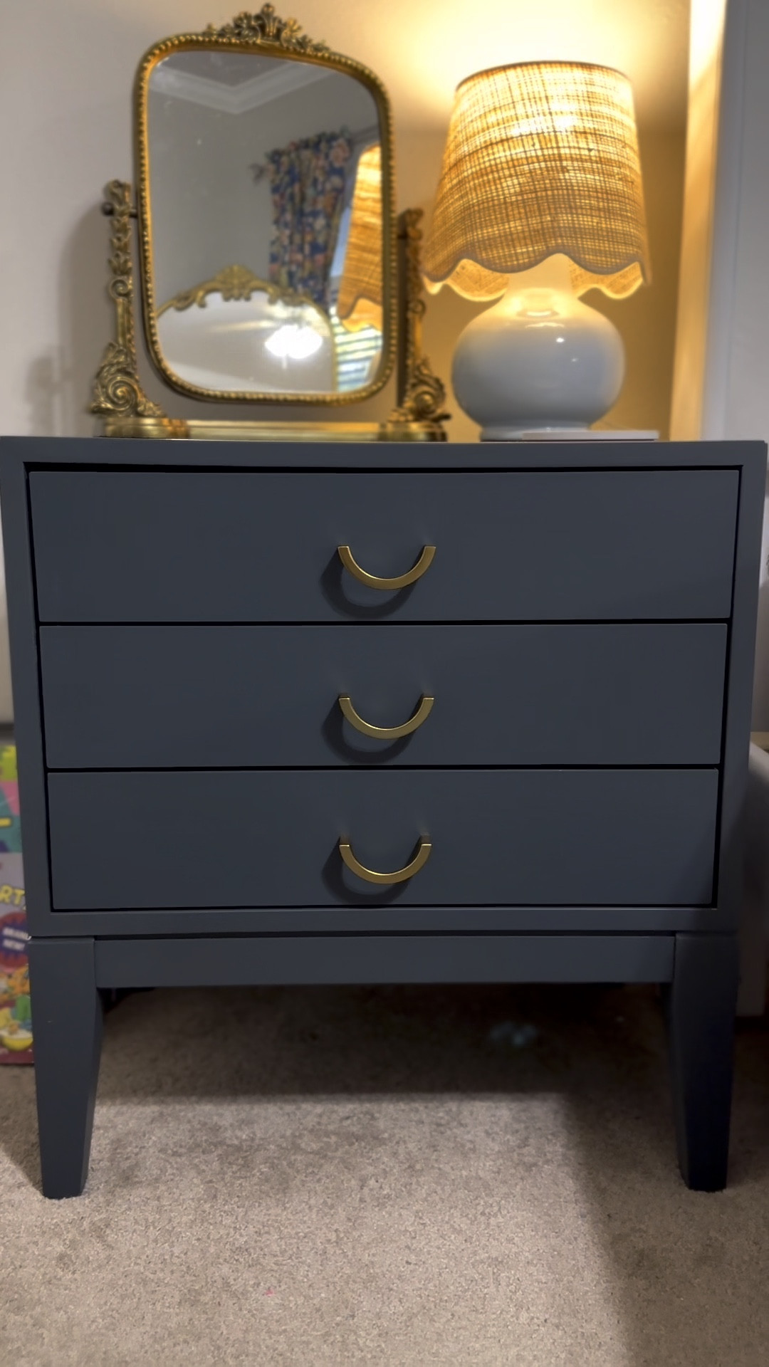 Mix of modern and vintage home decor and furniture ✨ Linked everything below ⬇️ 


Nightstand, look for less, wayfair furniture, Anthropologie decor, Target decor, bedroom decor 

#LTKHome #LTKSaleAlert #LTKWatchNow