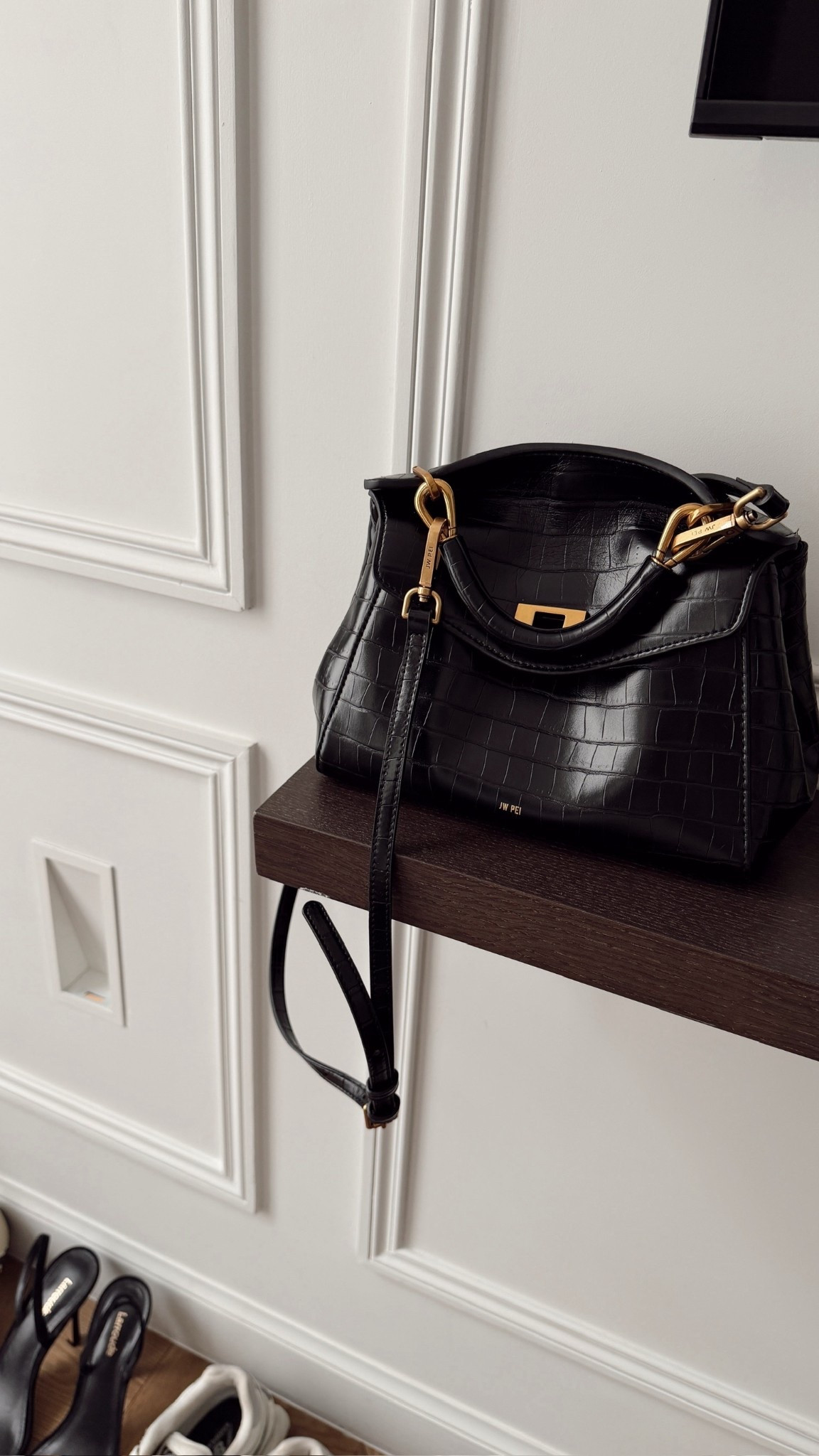 You girls know that when I love something I will buy it in multiple colors. Wore this bag on repeat all over Paris and easily one of my favorite finds recently!
StylinByAylin, Aylin #Amazon #bag #paris 

#LTKItBag #LTKStyleTip #LTKSeasonal