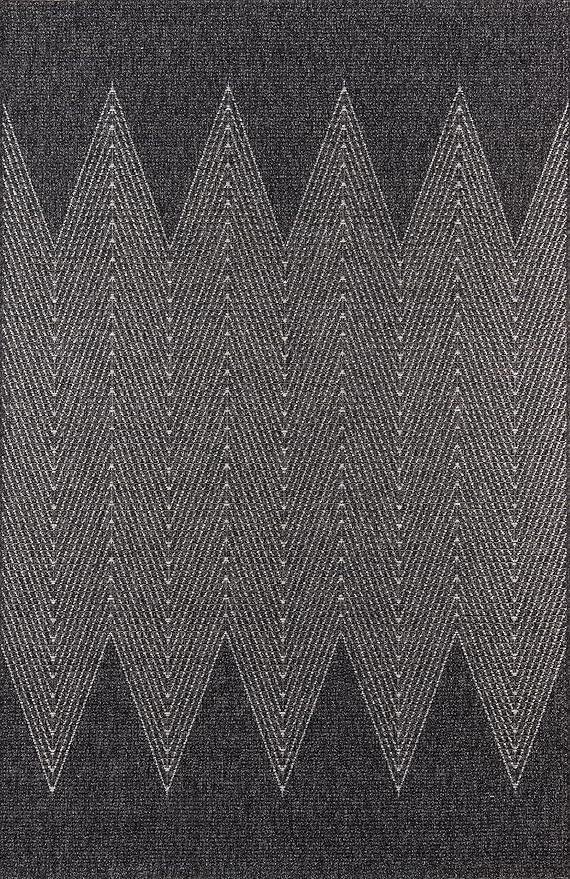 Momeni Rugs Como Contemporary Geometric Indoor Outdoor Area Rug, 6'7" x 9'6", Charcoal | Amazon (US)