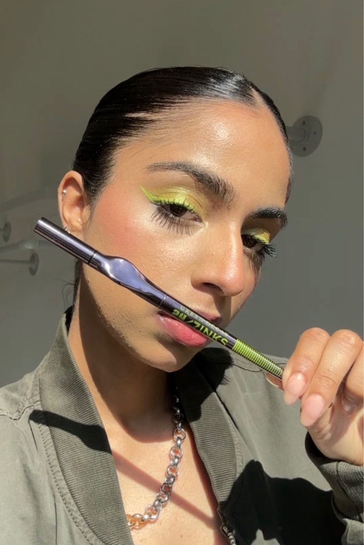 Holiday party makeup, holiday gifts for her, holiday eyeshadow, holiday look, green eyeliner, holiday inspo, christmas party makeup 

#LTKHoliday #LTKSeasonal #LTKGiftGuide