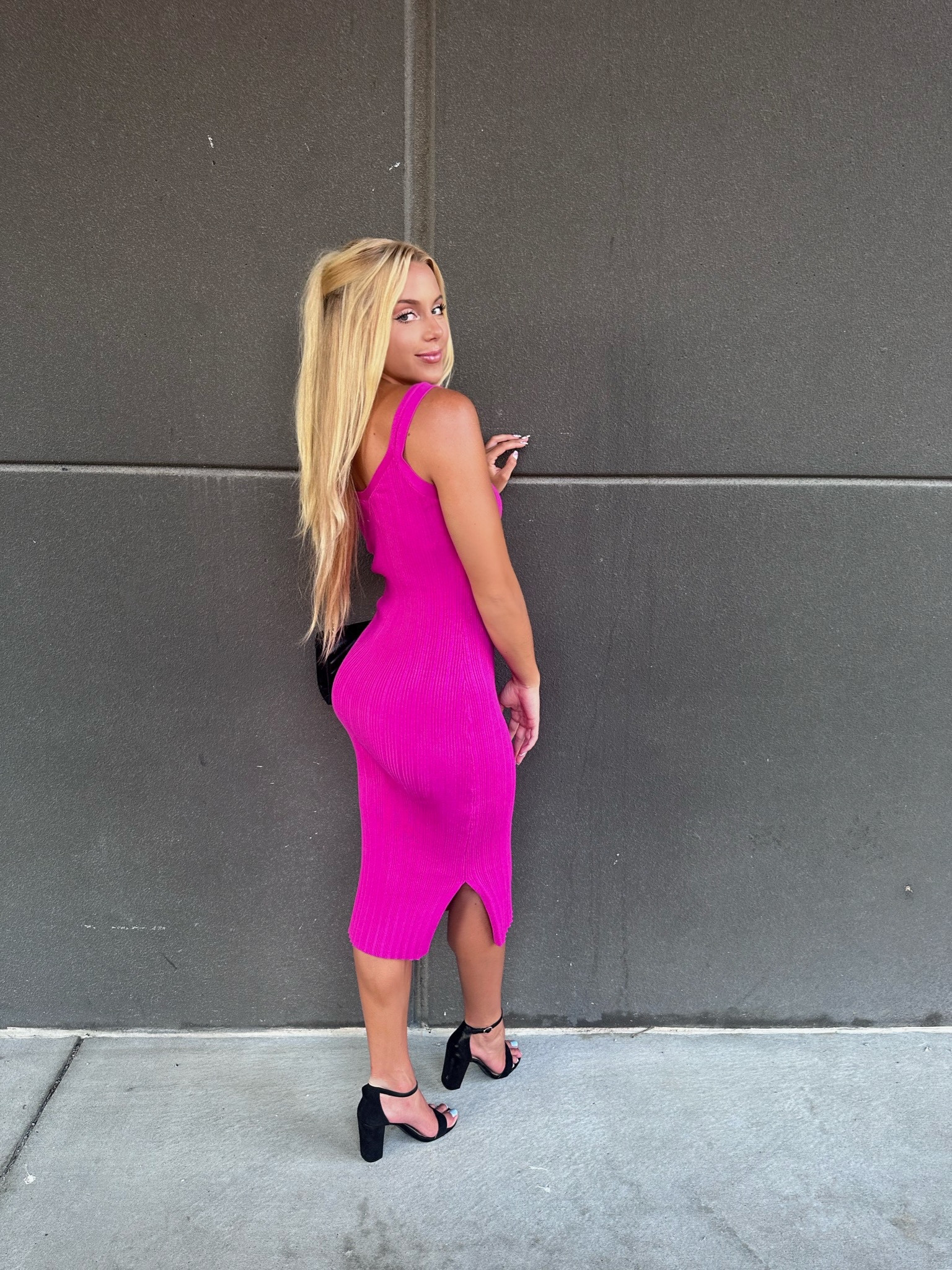 Vibrant pink knit bodycon mini dress 💓 

I found this dress at TJ Maxx in the summer but I linked some dupes 😚

#LTKSpringSale #LTKSeasonal #LTKfindsunder50