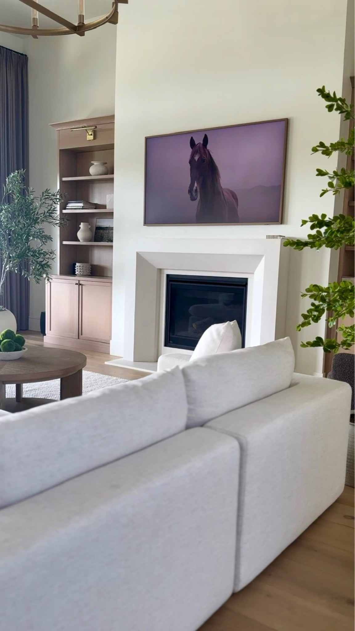 I tend to choose furniture with soft textures and natural tones so the room feels relaxed but still polished.
These are the pieces I keep coming back to when I want a warm, neutral living room that feels finished but easy to live in.

Everything is from @wayfair and part of their current sale — a good time to save on pieces you’ll use every day. 

 #LTKU #LTKHome #LTKSaleAlert