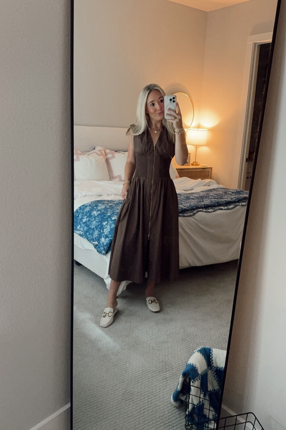 Brown dress of your dreams!!! Perfect for fall 🍂