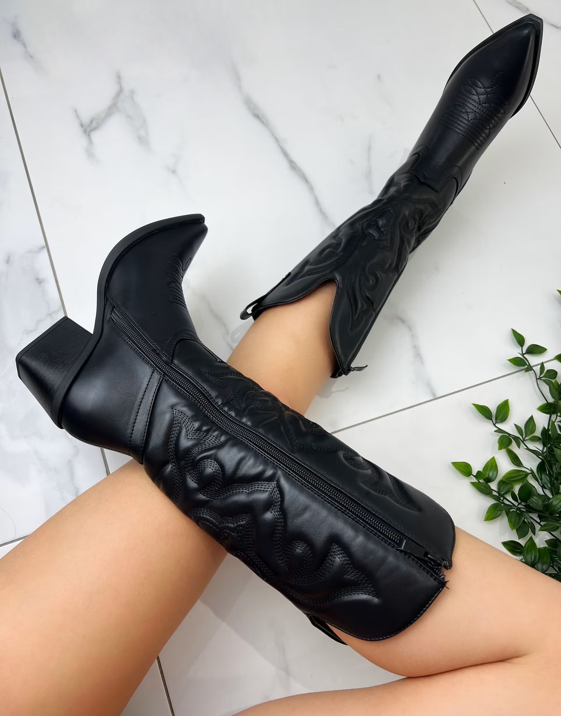 DIA STUDIOS Cowboy Western Boots in black | ASOS (Global)