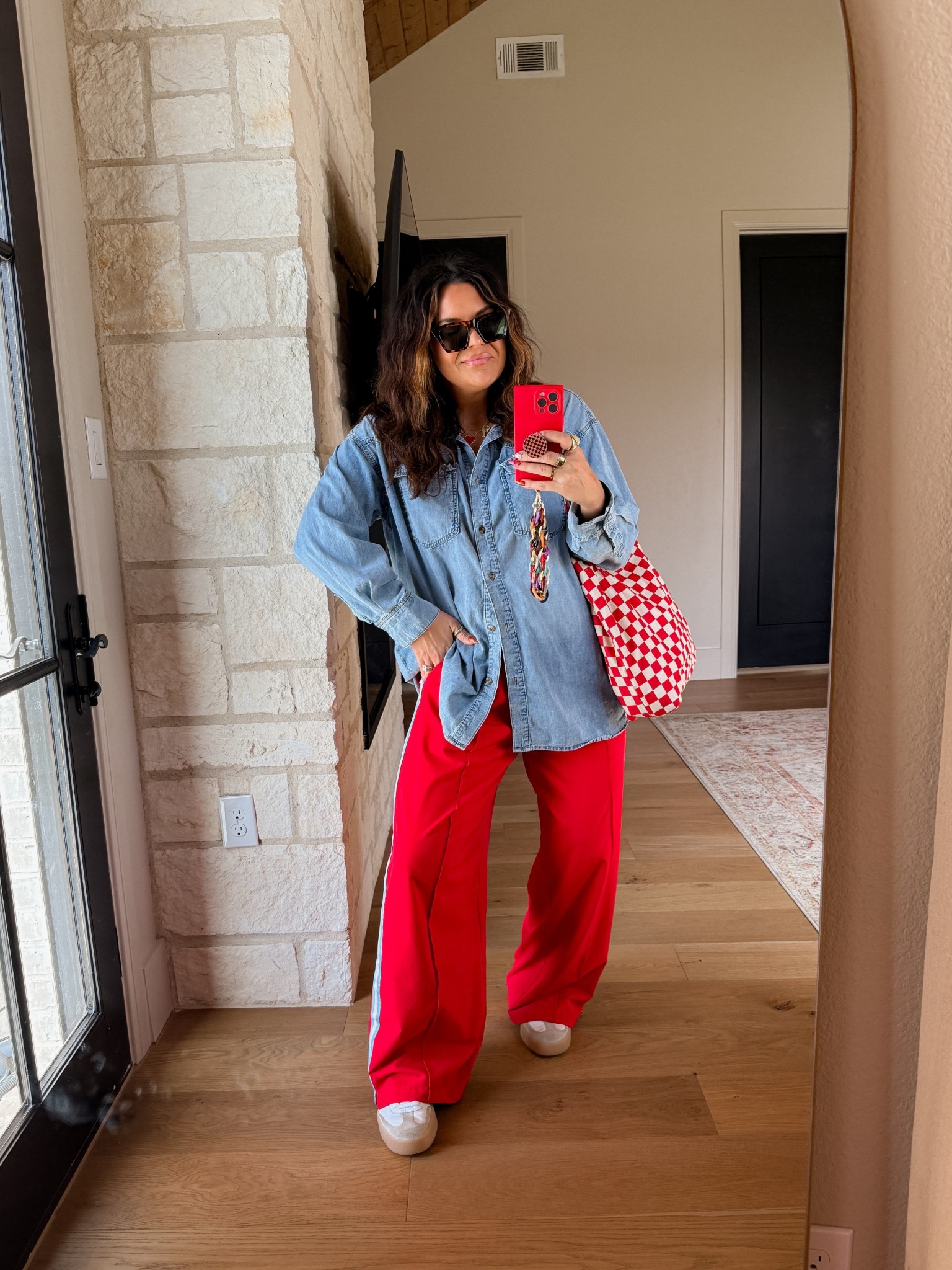 Cute Pinterest recreation look!
Denim Button Up: XL (oversized)
Target Track Pants: XL
Adidas Sneakers: TTS


#LTKStyleTip #LTKMidsize #LTKFindsUnder50