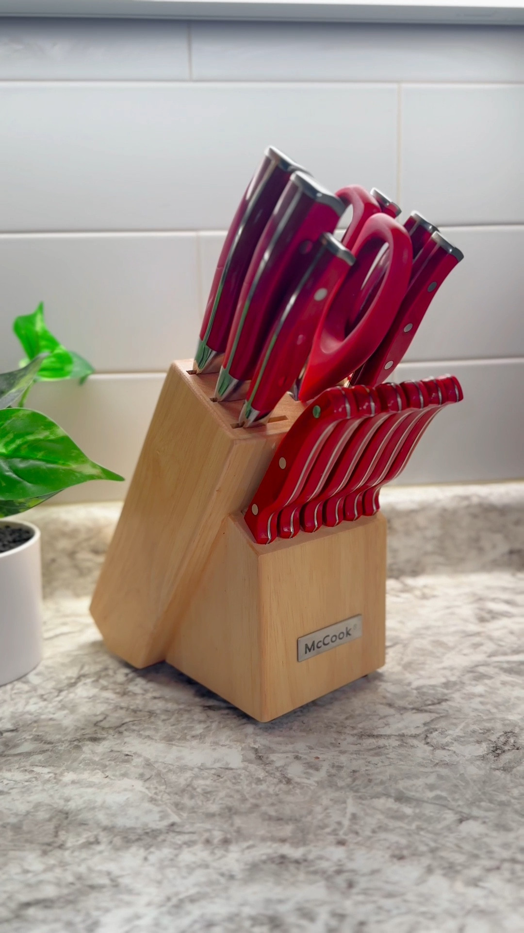 20 Piece Kitchen Knife Set! Comes with a built in knife sharpenerParis

#LTKU #LTKHome #LTKFindsUnder100