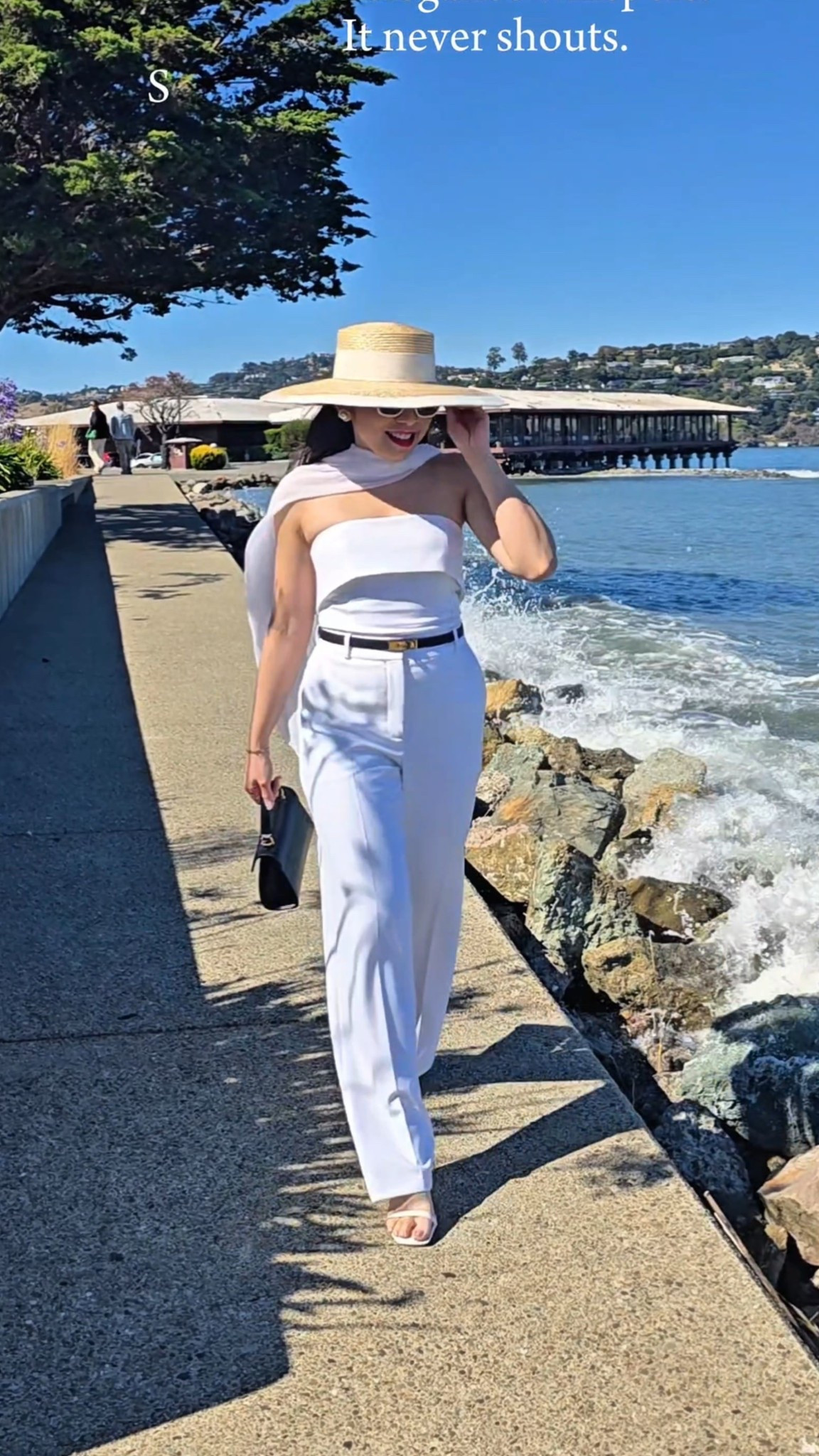 All white minimalist outfit ❤️ 

#LTKSeasonal #LTKStyleTip