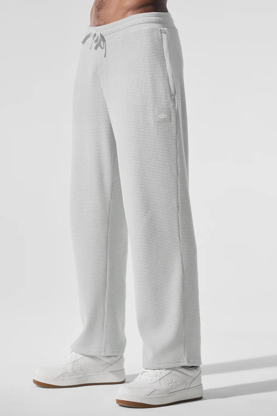 Alo YogaÂ® | Elevate Waffle Straight Leg Pants in Athletic Heather Grey, Size: XL | Alo Yoga (US)