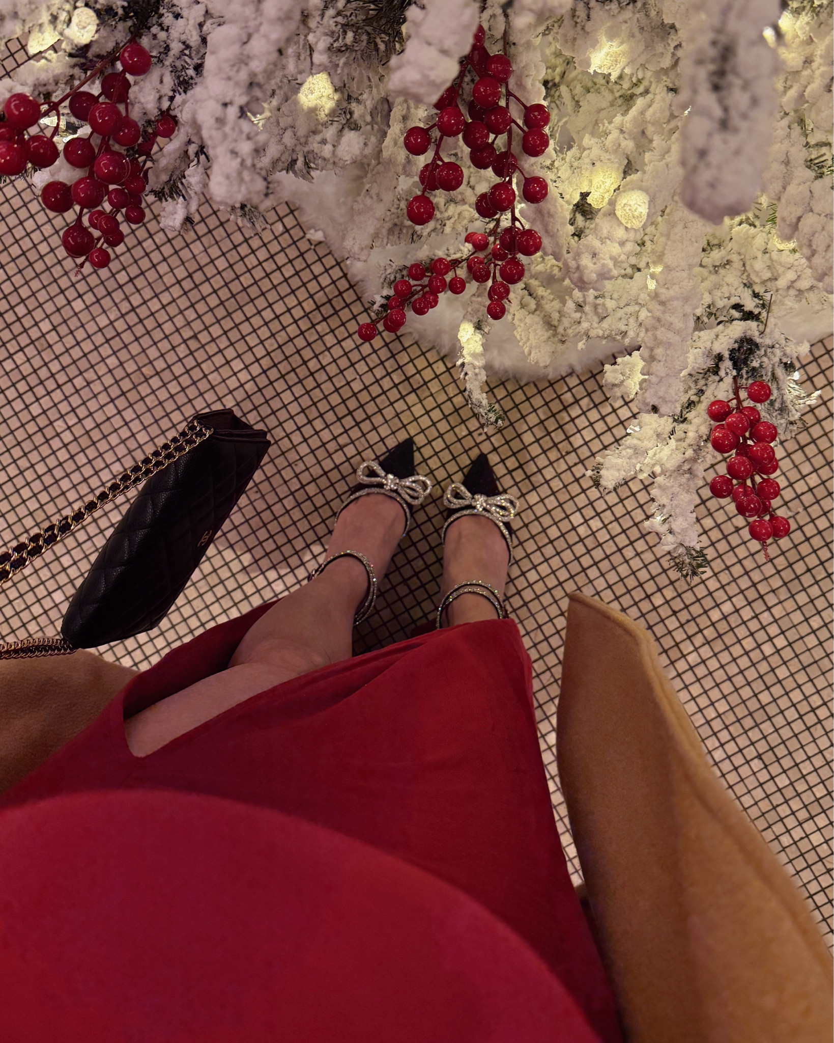 Bow heels 

#LTKShoeCrush #LTKHoliday