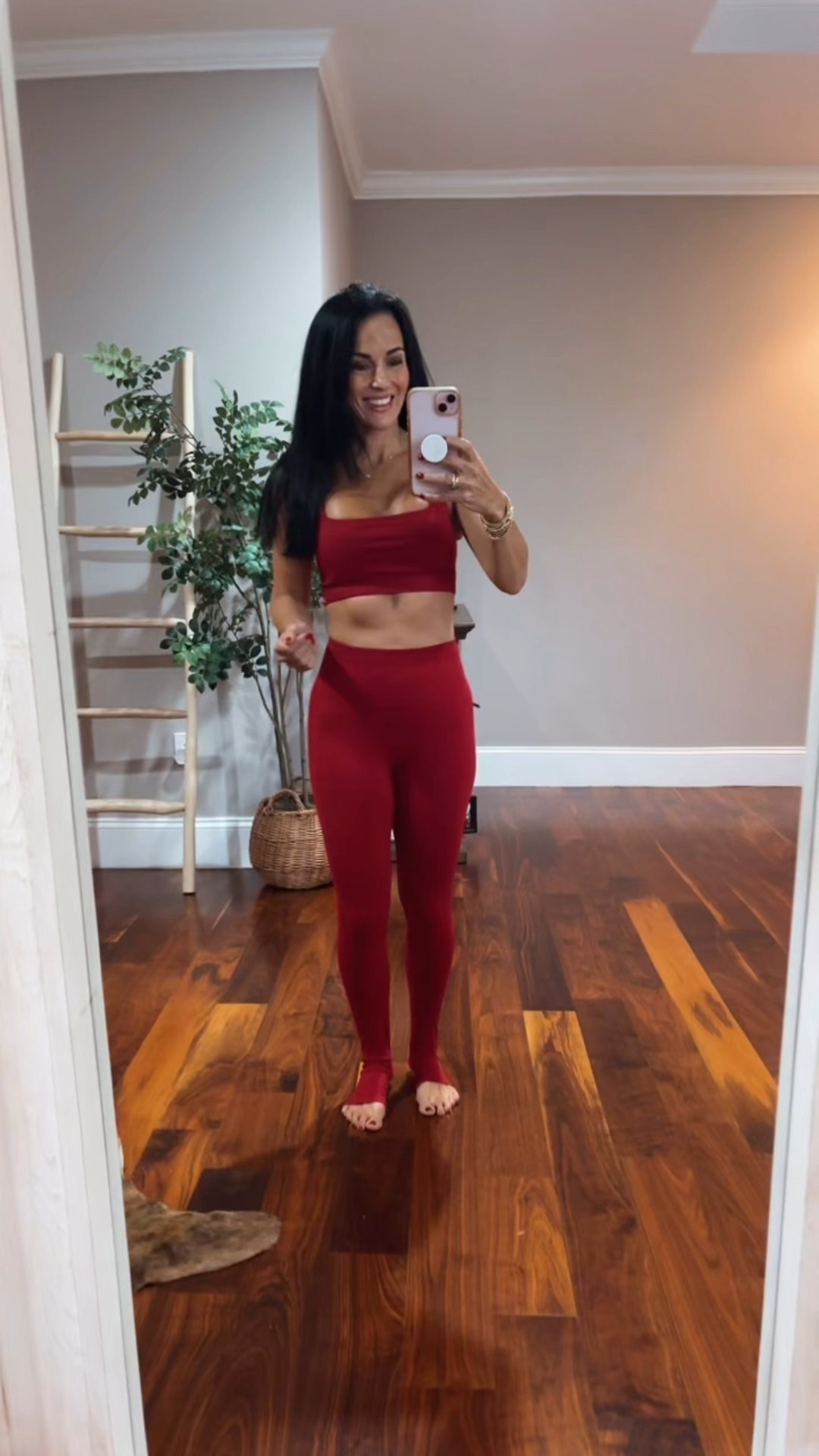 Red fabletics set 

#LTKfitnessgoals #LTKSaleAlert #LTKActive