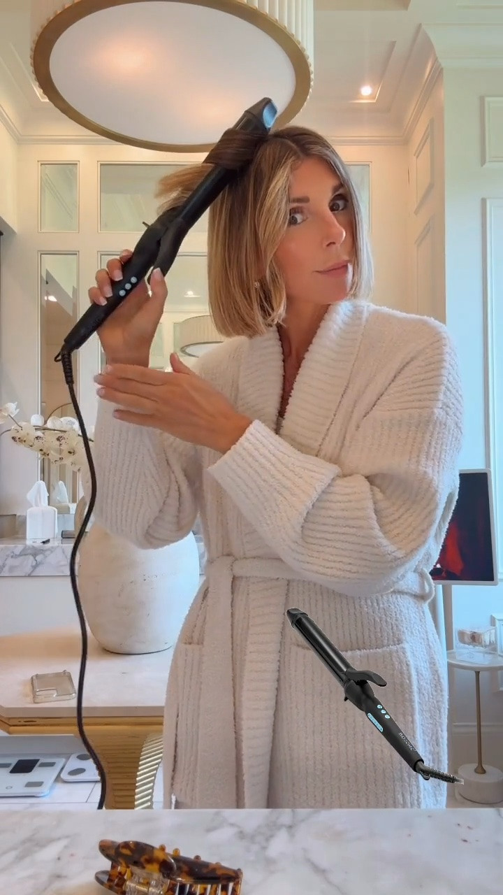 How I curl my hair! I use a 1.5 inch curling barrel.

#LTKfall #LTKdatenight

#LTKBeauty