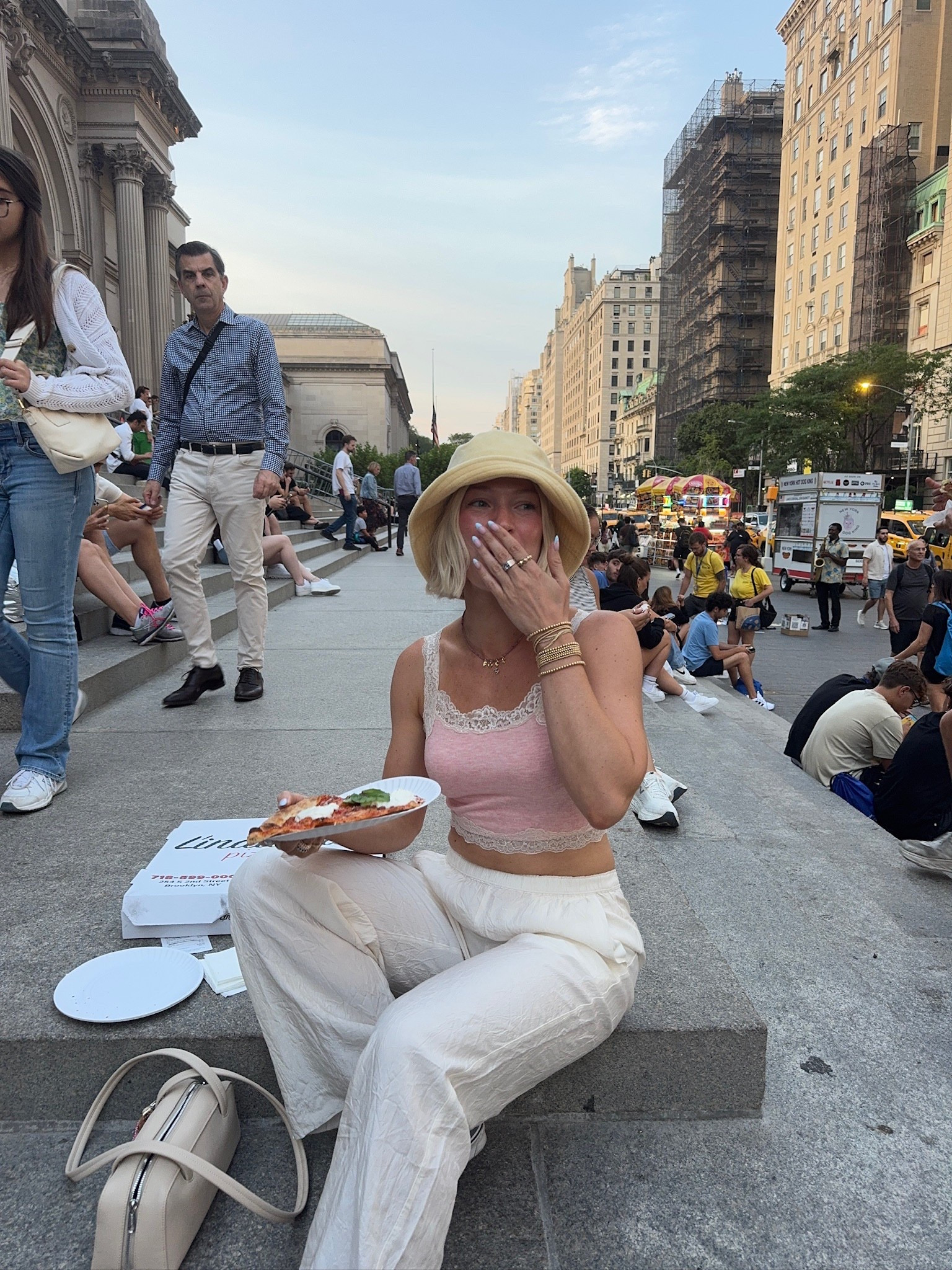 met steps!!!!

lack of color, free people, tank top, linen pants, new york city, street style

#LTKSeasonal #LTKStyleTip