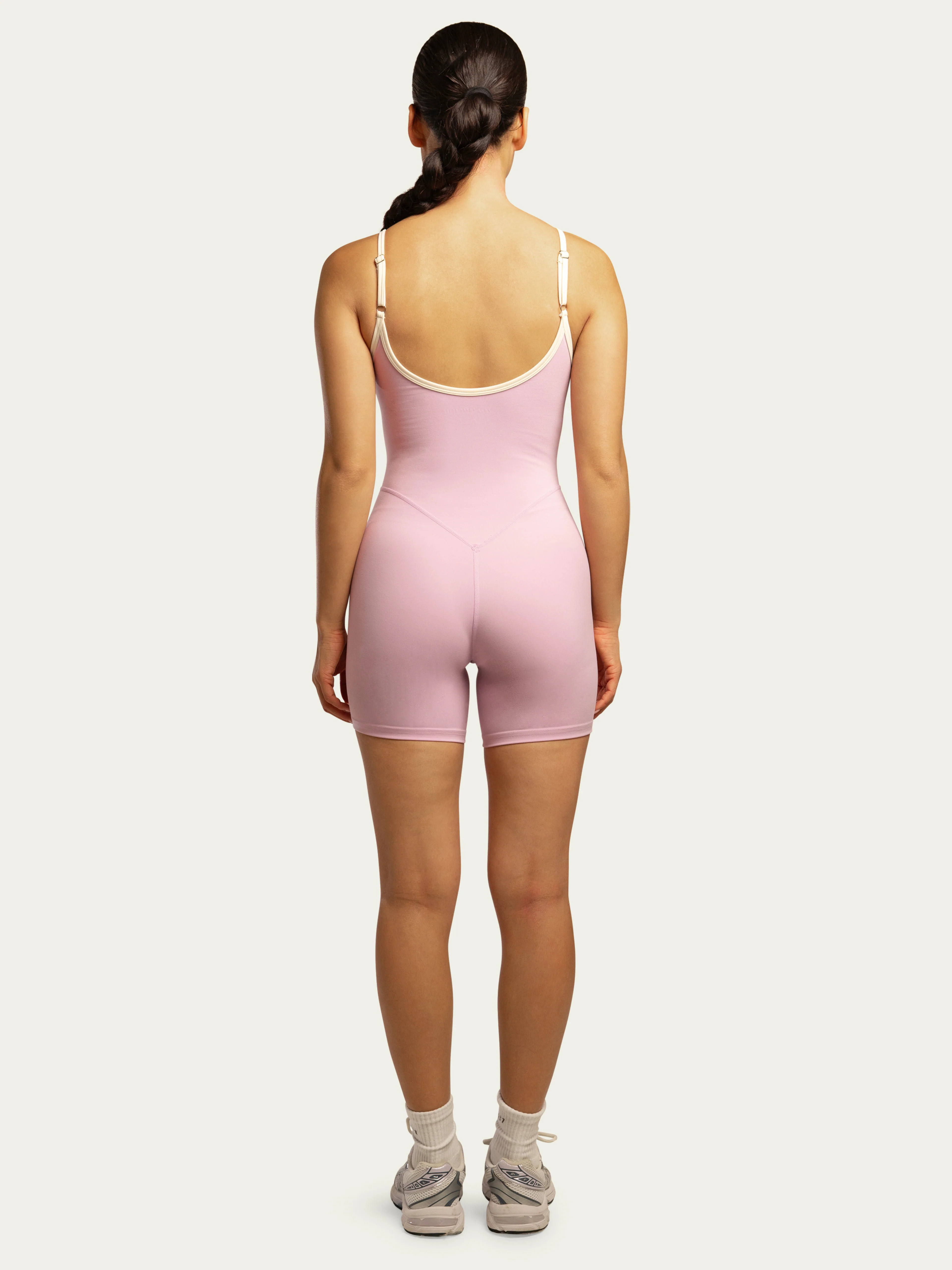 The Shorts Onesie Parfait & Cream | 437