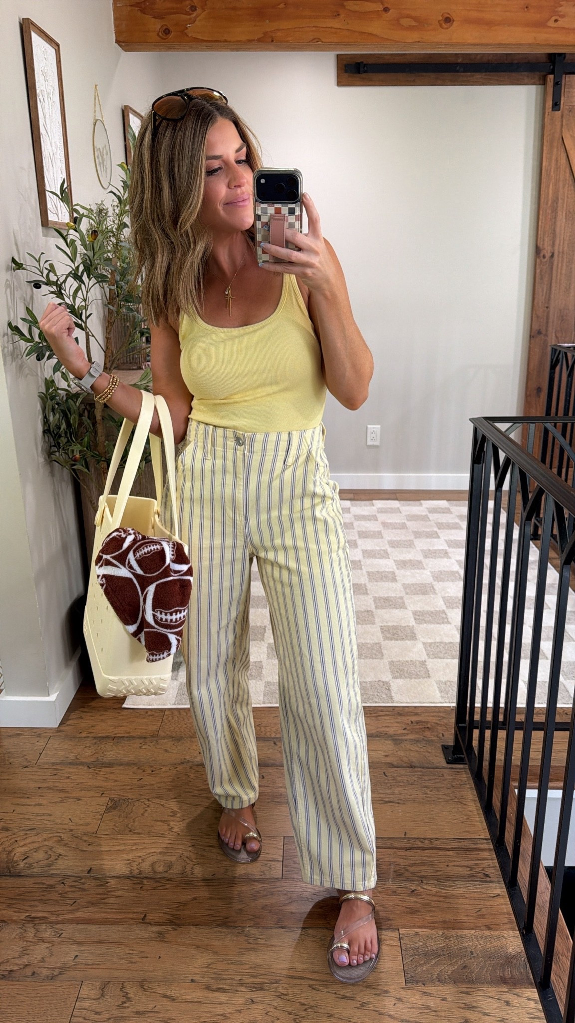 These pants will not last long! If you’re going to grab them. Now is your chance! I’m in 0 and I’m 5ft! 

#walmartfinds #walmartfashion #amazonfashiok @Walmart @amazonfindsandfashion