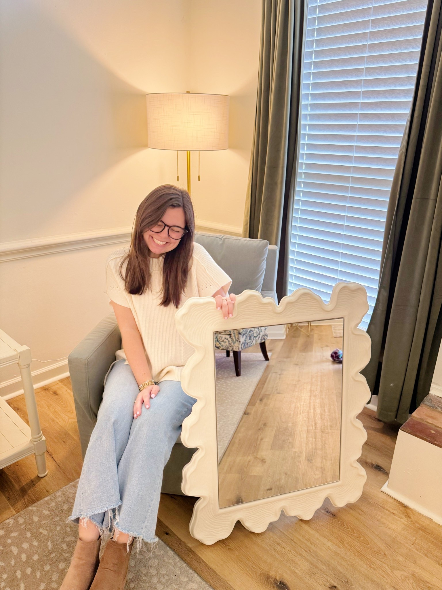 LOVING this look for less mirror! $140 👀😍