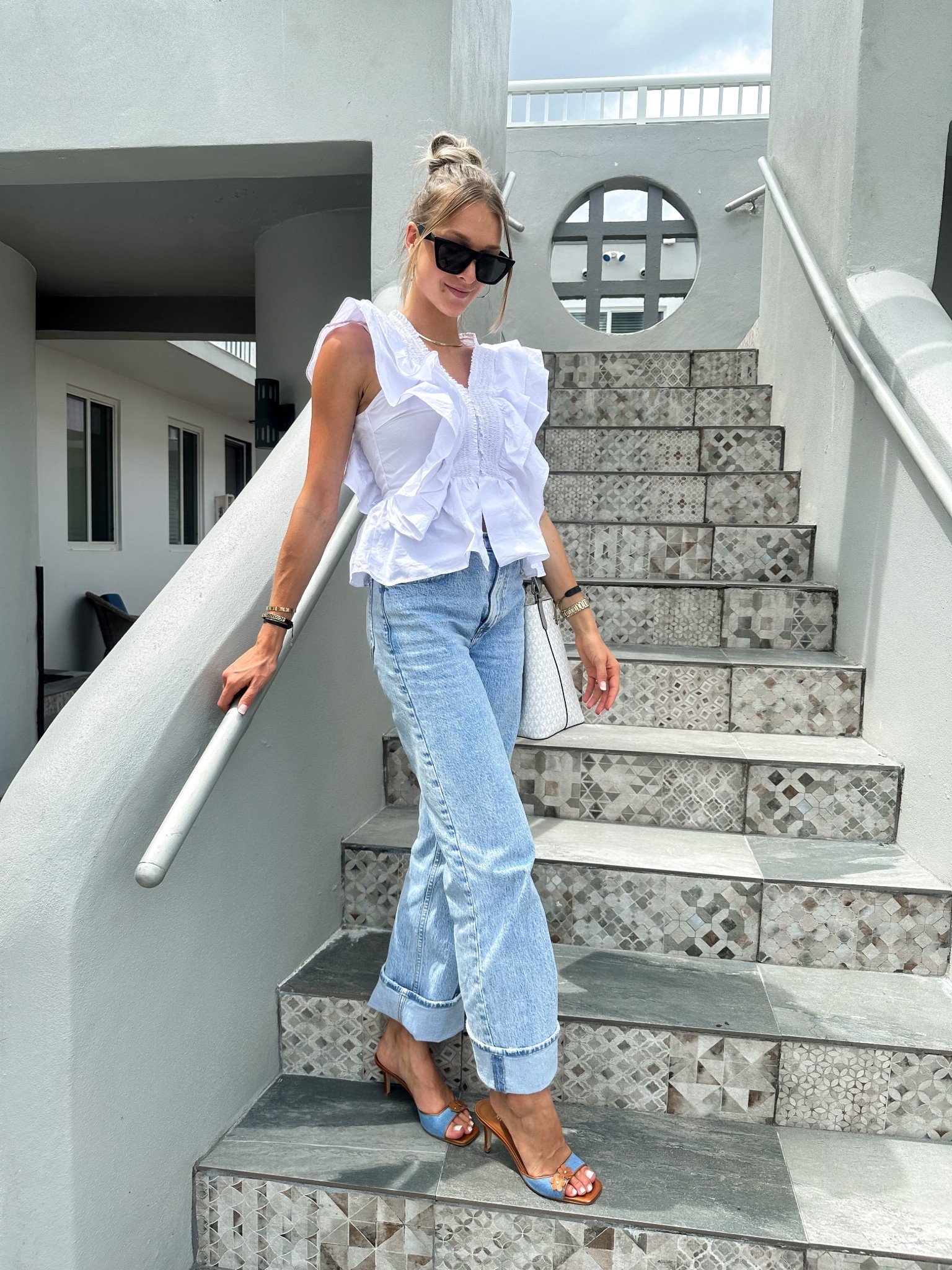 Abercrombie jeans are a go-to and my all time favorite is the high rise 90s relaxed jean - can be worn dressed up with heels, or the perfect width to wear with sneakers & boots

#LTKFallSale #LTKFindsUnder100 #LTKFindsUnder50