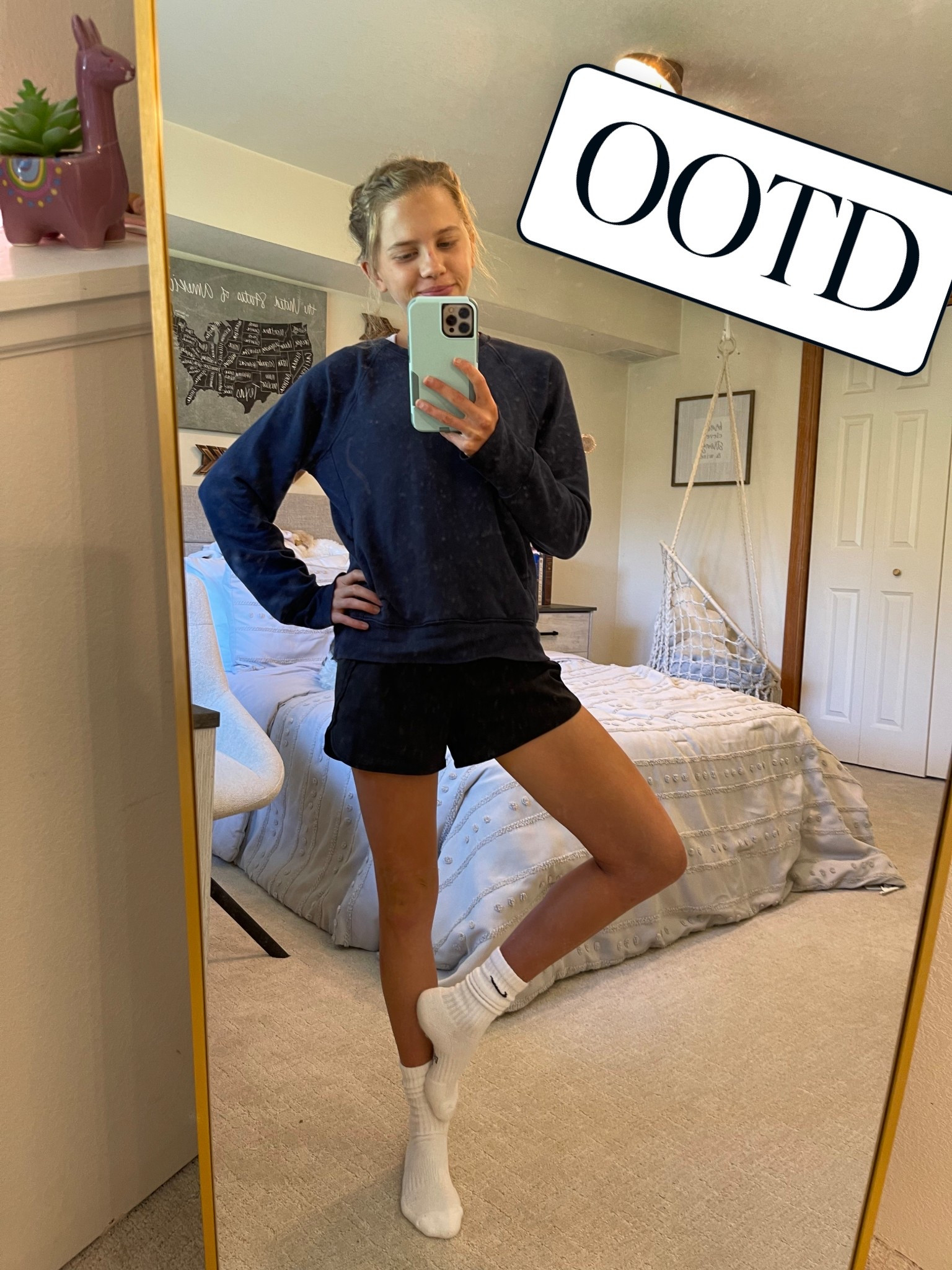 OOTD! We’re getting to that time of year where it’s too hot for pants but too cold for a tank top….. 🍂 

#LTKPetite #LTKActive