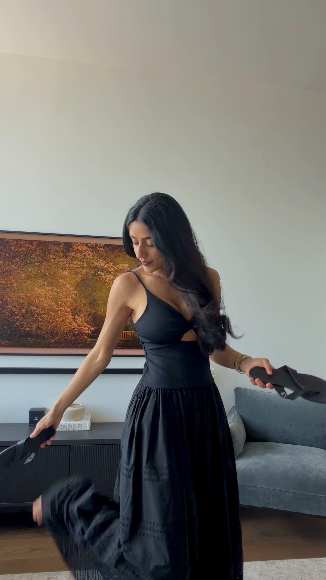 The spring/summer LBD of my dreams 🖤 I am wearing a size small. If you have a bigger bust definitely size up. I am usually an XS at BR, this dress runs small. 