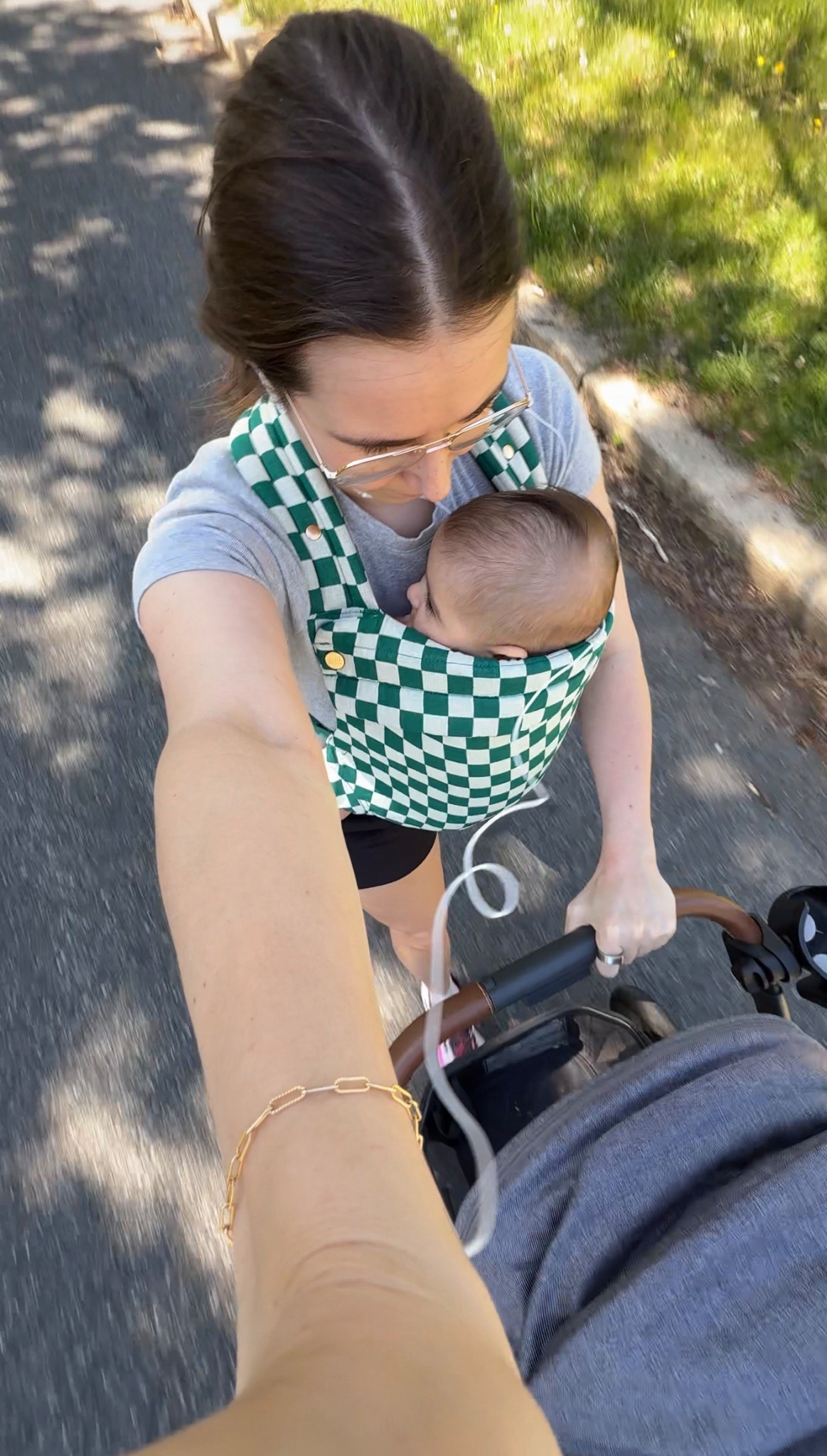Mom walk necessities 👟💚

#LTKKids #LTKMothersDay #LTKmomlife