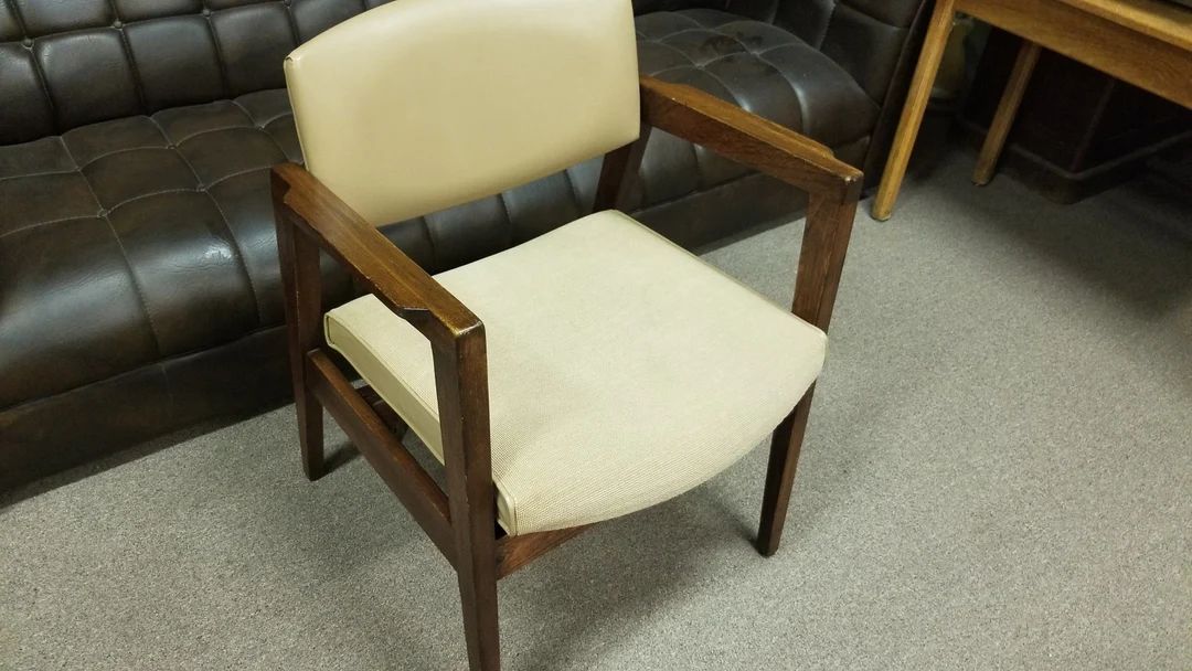 Mid-Century Modern Paoli Chair | Etsy (US)