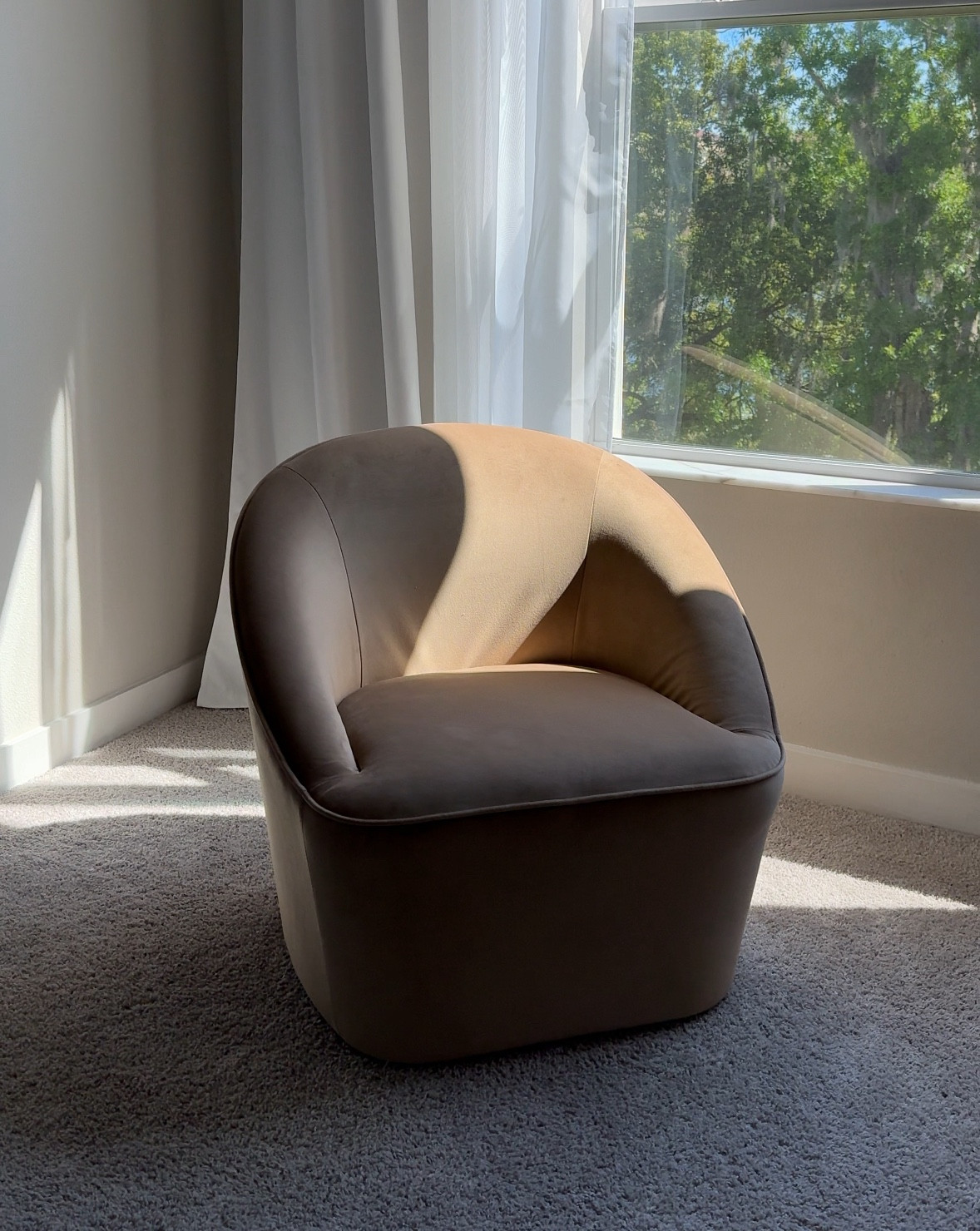 Beautiful Brown Velvet Swivel Barrel Chair 

#LTKsalealert #LTKstyletip #LTKhome