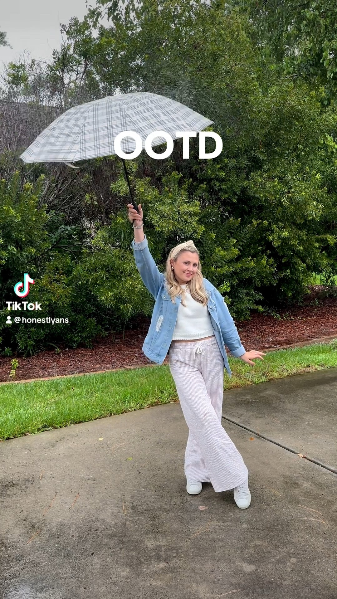 Another rainy day! 
Top: Le Lis is the brand (Bought at a local boutique called Wild Mabel), Size L
Pants: TJ Maxx, Size S
Jacket: Windsor (YEARS ago)
Shoes: P448
Headband: Francesca’s 
Necklace: Francesca’s and TJ Maxx