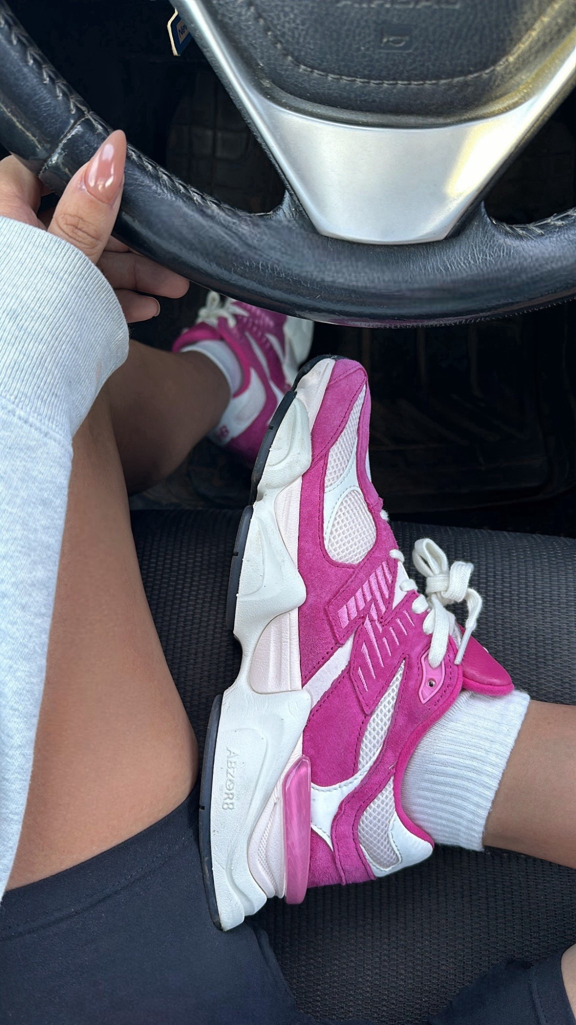 Hot pink new balance 9060 🩷

women’s shoes, new balance, NB’s, fuchsia pink, 9060 new balance 