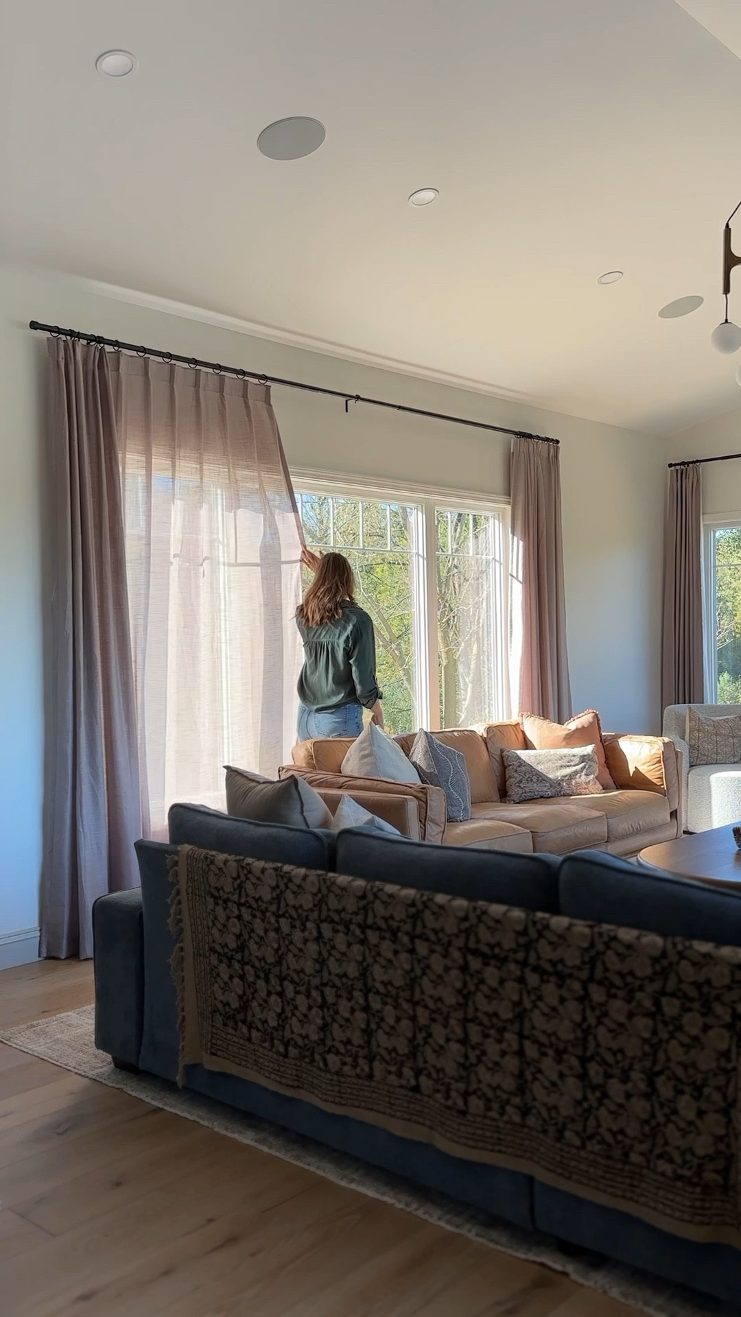 These beautiful curtains from Homerilla make each room look more polished and elevated! Bringing in color with Curtains is such an easy way to give a room personality. 

Use code SARA13 at checkout!



#LTKHome #LTKFindsUnder100 #LTKStyleTip