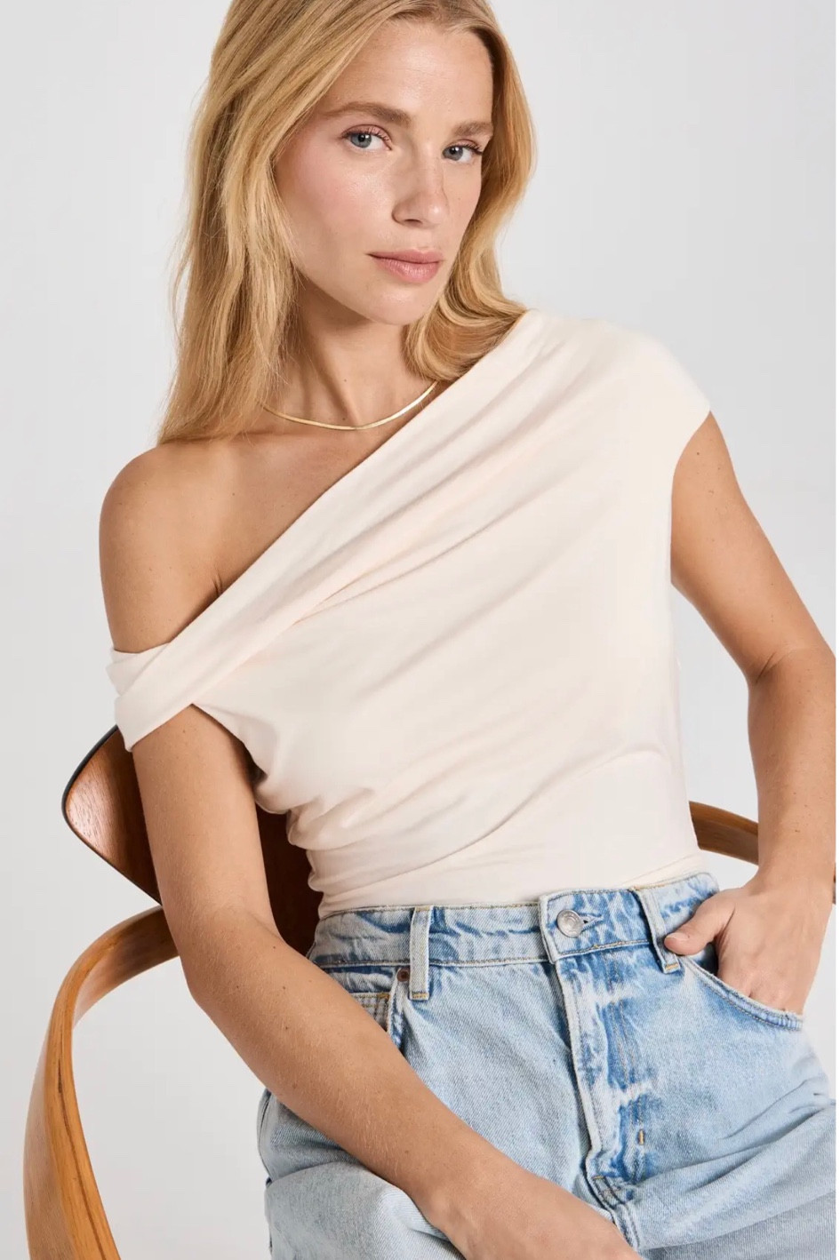 TRANSITION FALL 

#LTKFind #LTKstyletip #LTKSeasonal