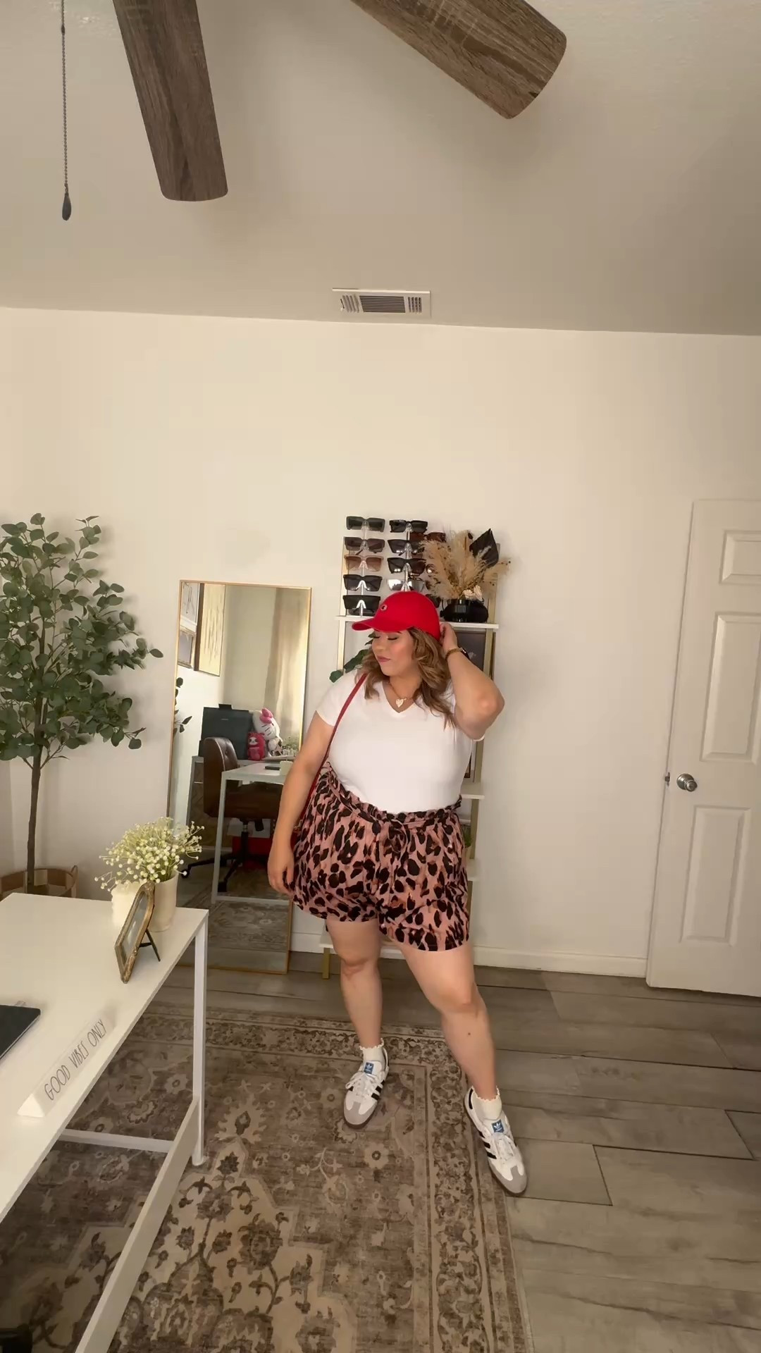 Loving the sporty chic vibe with this outfit 🤍🍒🐆

#LTKPlusSize #LTKMidsize #LTKStyleTip