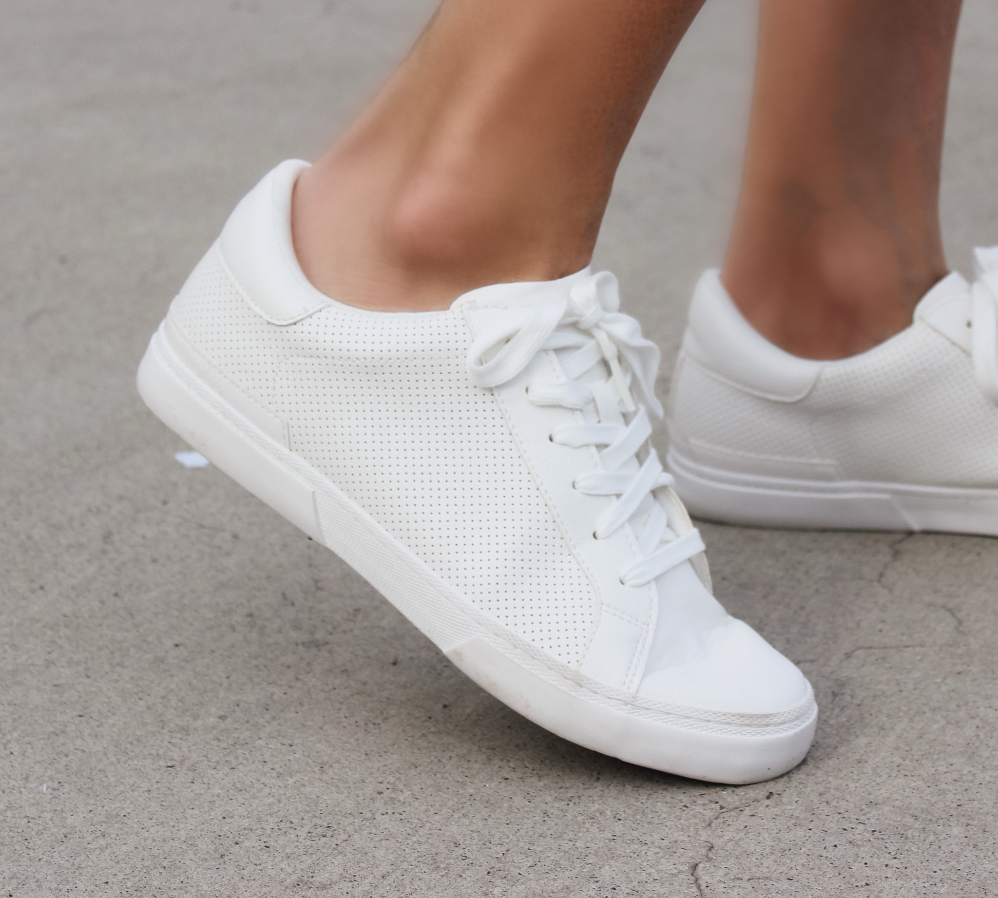 The comfiest budget buy white sneakers. Snag em’ for under $30! ♥️

#LTKSeasonal #LTKunder50 #LTKFind