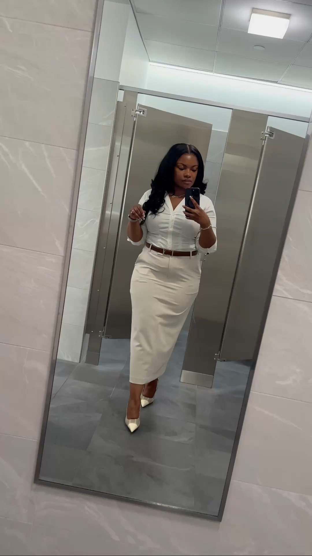 Style and comfort will always win me over… especially when the skirt has pockets! 🙌🏾 #OOTD #ltkmidsize #workwear #careerwoman

#LTKWorkwear #LTKMidsize