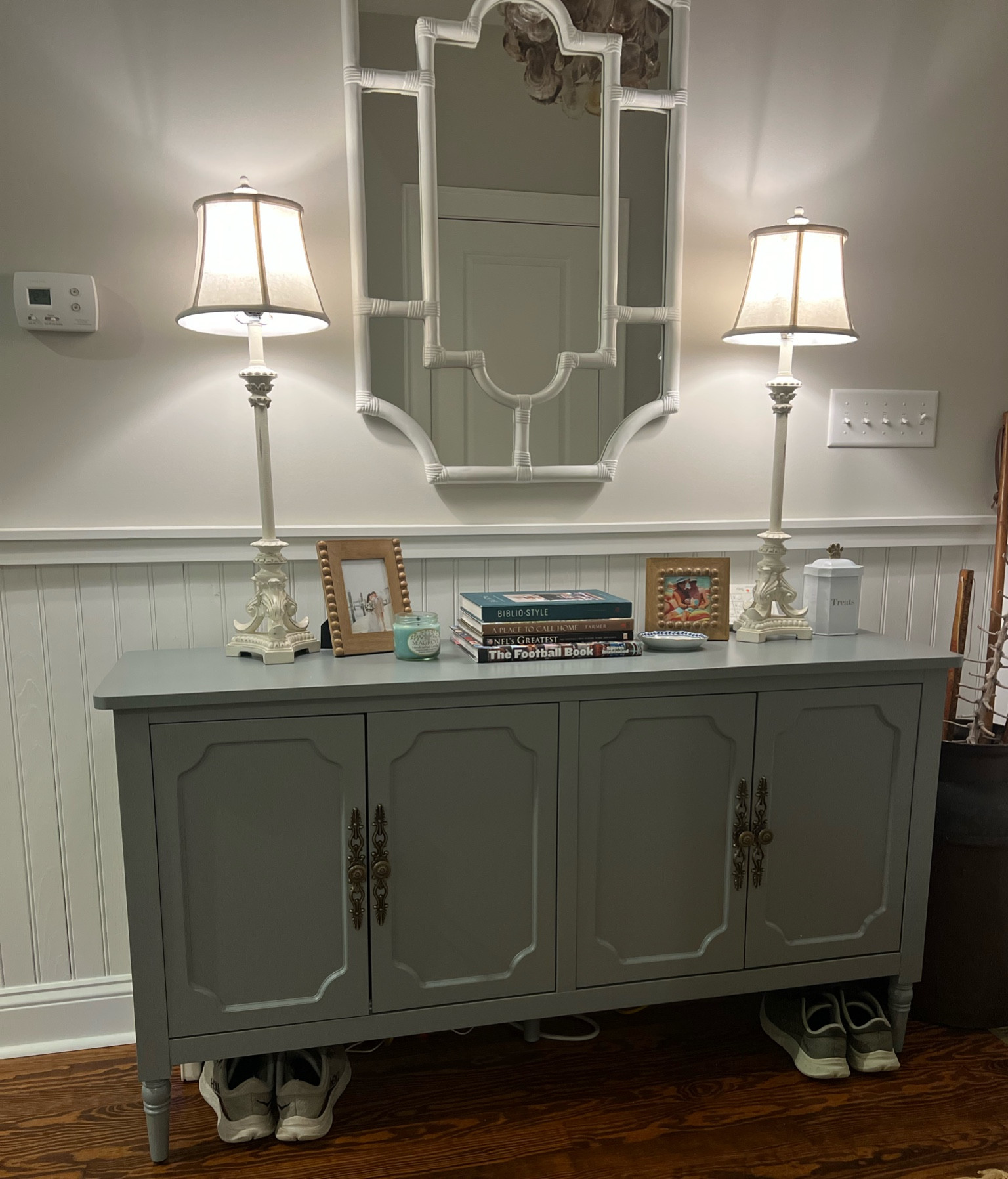 In love with my new entry way table from Amazon for under $250! The quality of this piece is amazing  

#LTKSeasonal #LTKHome #LTKFamily