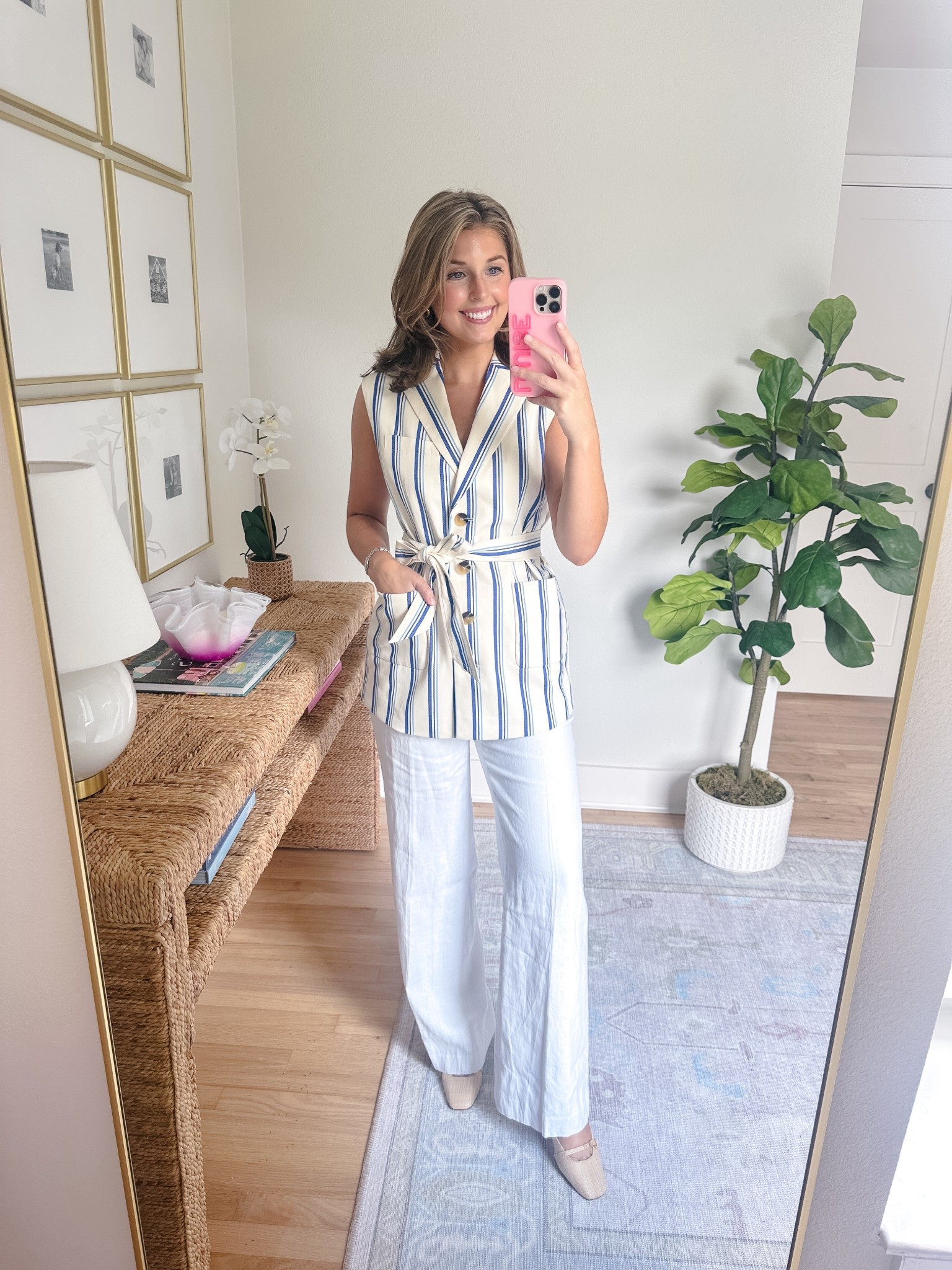 Workwear outfit idea! Wearing an XS/2 reg