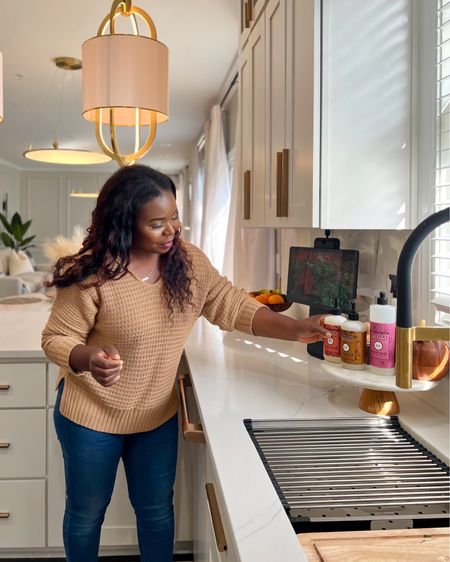 #ad Weekend kitchen tidy up with me 🧼One of the thing that helps me get into the fall mood is how my home smells and I wanted to bring the fall scents into my cleaning supplies and hand soap, so I stopped by @Target to pick up @mrsmeyerscleanday’s Limited Edition Fall scents and my favorite is Fall Leaves, which is exclusively available at Target!  It definitely adds to the fall vibe and how my home smells. I like that Mrs. Meyer’s products are made with essential oils and other thoughtfully chosen ingredients 🙌🏾. 

I’m about seasonal fragrances that helps me get into the current season and these limited scents are great for fall. Sharing my faves on my LTK page. Happy fall cleaning and decorating 🤍 🍂#MrsMeyers #MrsMeyersPartner #Target#targetpartner #ltkhome #ltkfamily 


#LTKhome #LTKHoliday #LTKSeasonal