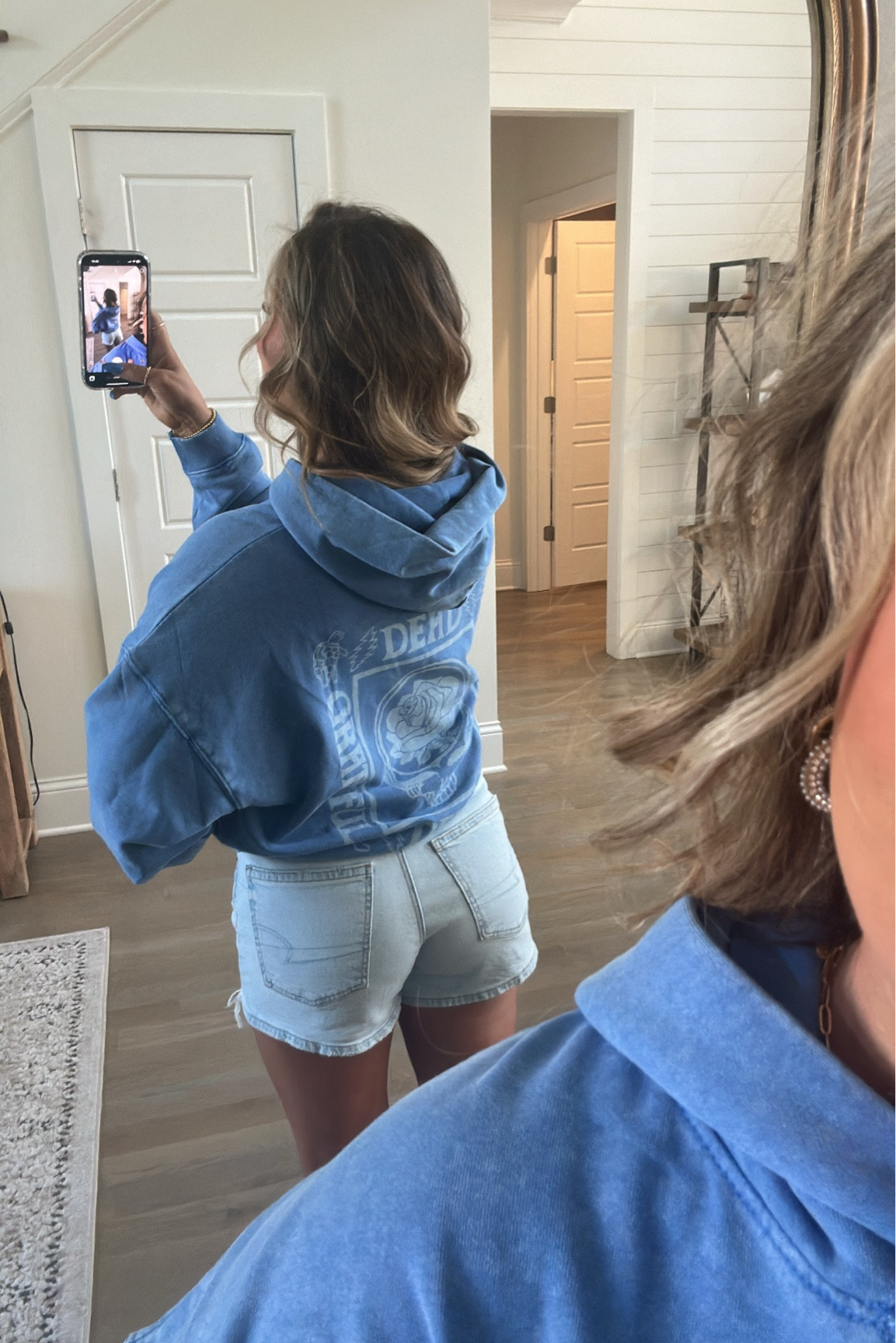 Ok OBSESSED! The color fit everything about this graphic sweatshirt is perfect for spring! It looks amazing paired with some denim short! I’m in medium hoodie and size 6 shorts! #graphicsweatshirt #casual #hoodie #americaneagle #musthave #springfashion #momstyle 

#LTKshoecrush #LTKstyletip #LTKfindsunder50