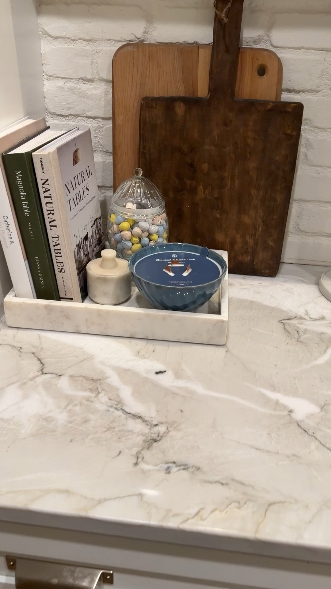 This new candle from target is soooooo good. Idk why but it has a little bit of a nostalgic scent to it, but I can’t put my finger on it. 

Target, gift, guide, gifts for her, Wood wet candle, Easter, spring, kitchen decor come home decor ￼

#LTKHome #LTKSeasonal #LTKselfcare