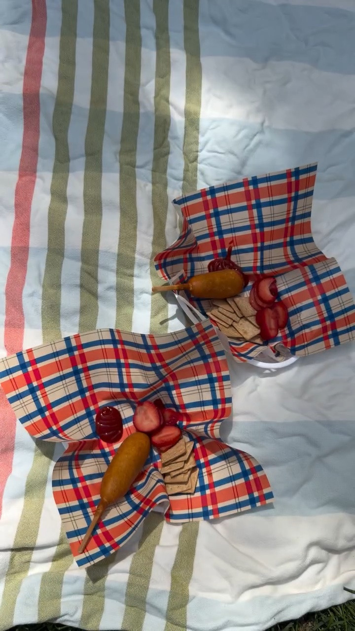 Say it with me.. “we will NOT be spending all our time doing dishes this summer!” 👏

Comment BASKET for the link! 🧺

#summerhacks #momlife #reallife #summertime #summerlunch
