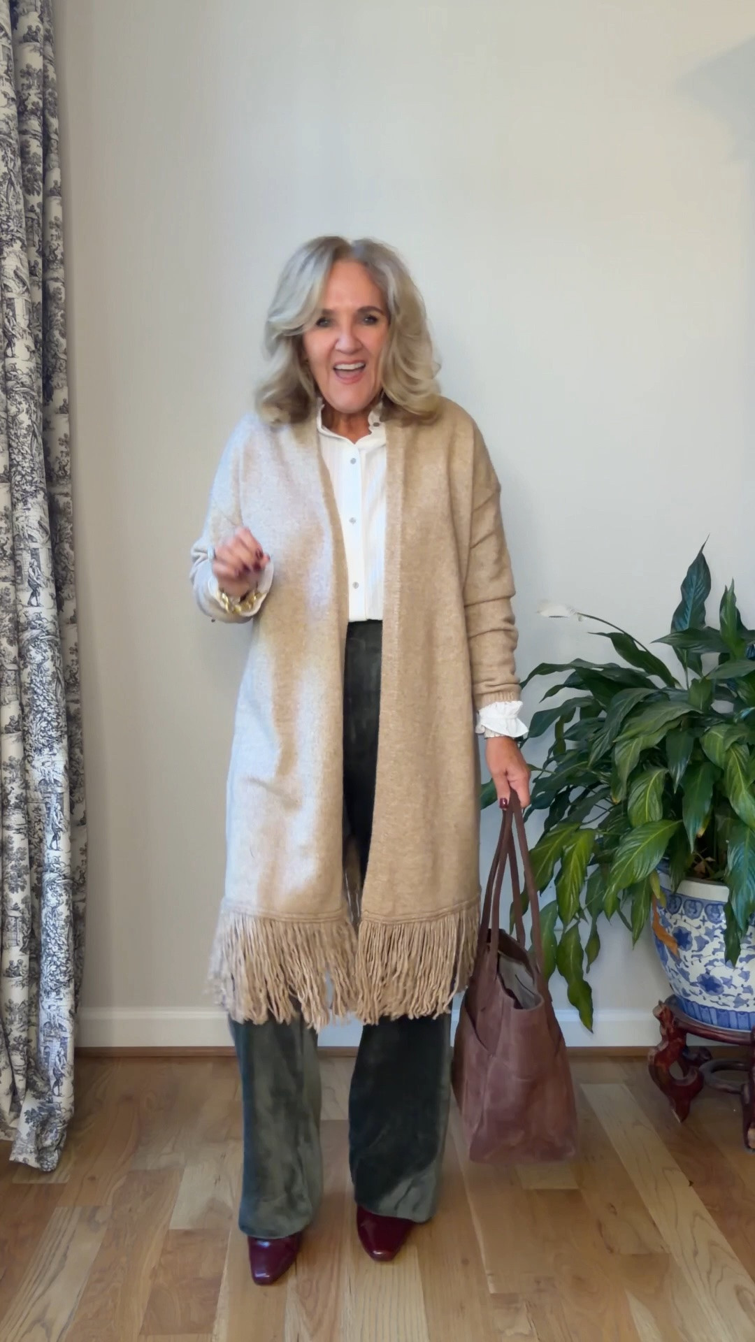 @kohls #kohls #kohlspartner #kohlsfinds Fringe trimmed long cardigan duster size medium 
Pants size 8
Blouse medium