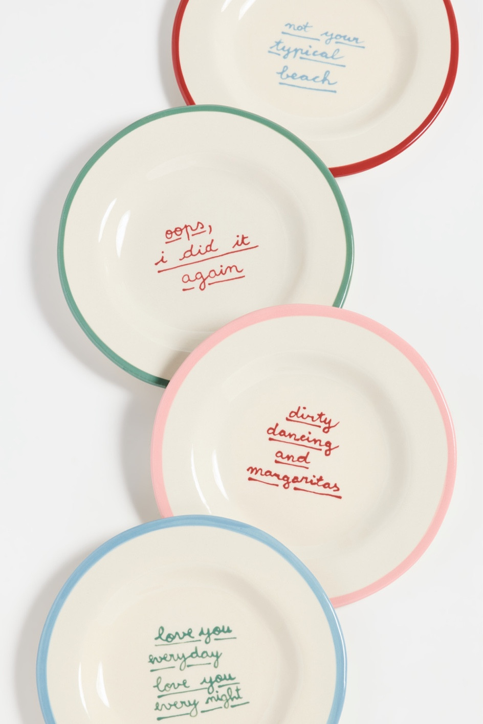Cute hosting plates! 