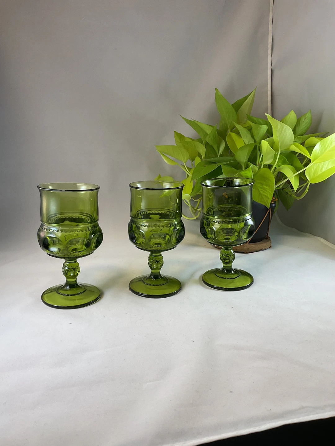 Vintage 1960s Indiana Glass Kings Crown Thumbprint Green Goblets Set of 3 - Etsy | Etsy (US)