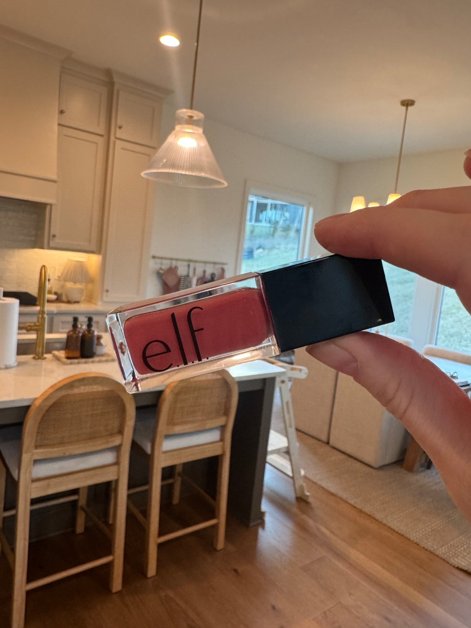 The best affordable lip glosss

#LTKselfcare #LTKmorningroutine #LTKgrwm