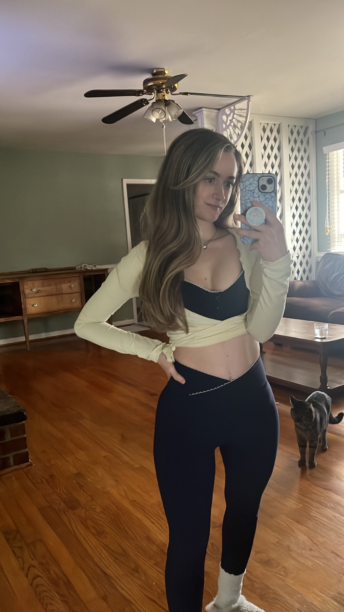 Lace edge activewear set, so cute and fits like a glove! Comes in 4 different colors. Wearing an XS in the top and XS Short in bottoms. 