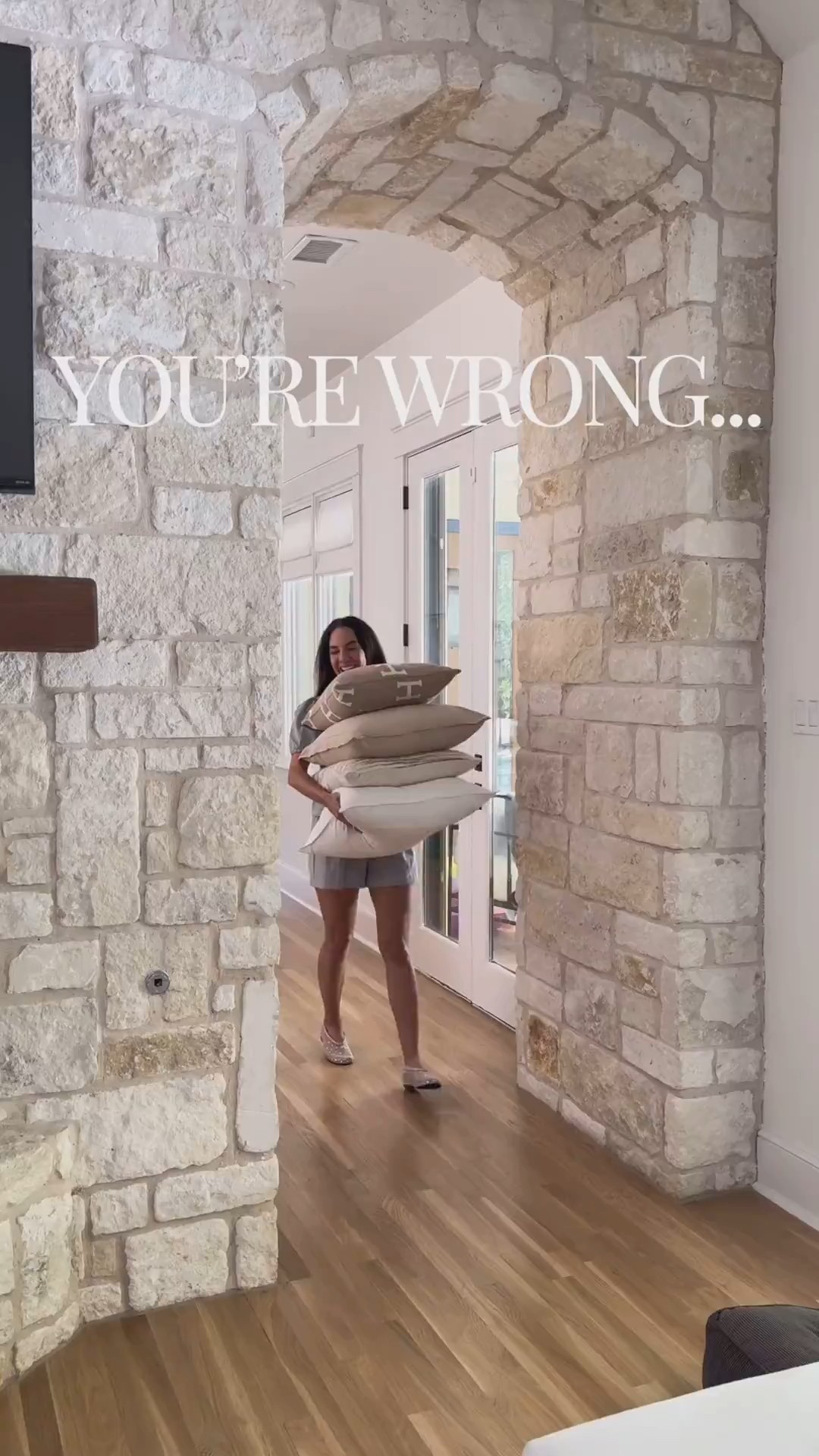 ✨ Items that make my home look luxury — without the price tag.
It’s all in the textures and tones: layered rugs, tailored pillows, and those subtle details that instantly elevate any space. All Amazon, all timeless.

#AmazonHome #AmazonFinds #AmazonFavorites #AffordableLuxury #HomeDecor #NeutralHome #AmazonMostLoved #HomeInspo #CozyHomeDecor #InteriorStyle #LTKDecor #LTKStyleTip 


#LTKHome #LTKSeasonal #LTKFindsUnder100