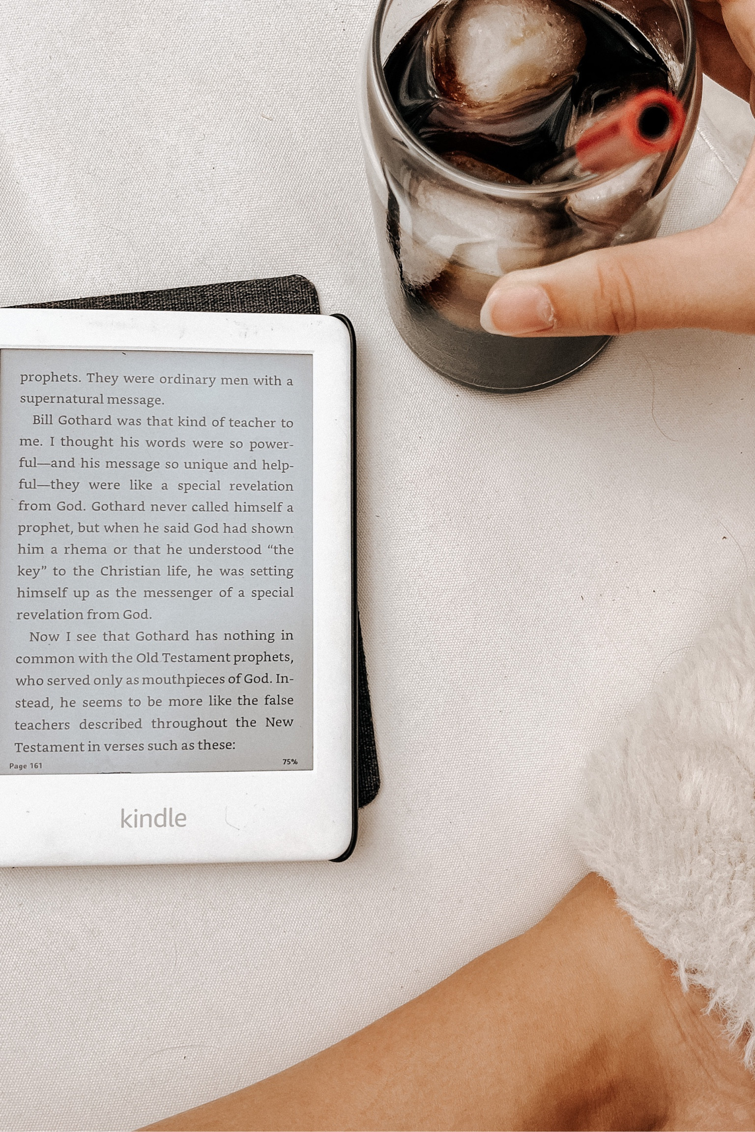 Today’s morning consisted of coffee, summer slippers and a good book ☺️ everything is linked! #outdoorfurniture #patiofurniture #kindle 

#LTKshoecrush #LTKtravel #LTKhome