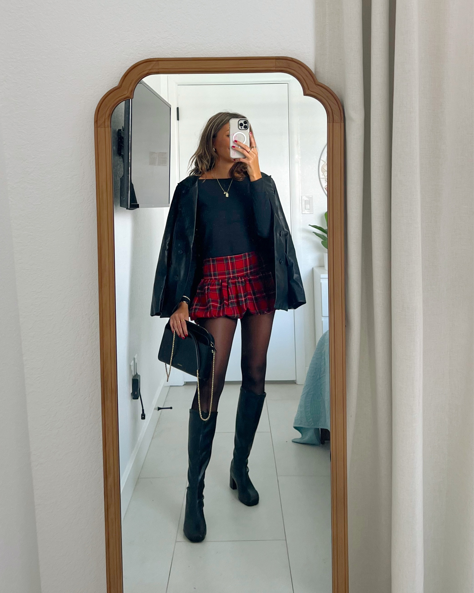 new holiday outfit ideas from Hollister. order today to get before Christmas 🎄❤️🥂 

#LTKSeasonal #LTKHoliday