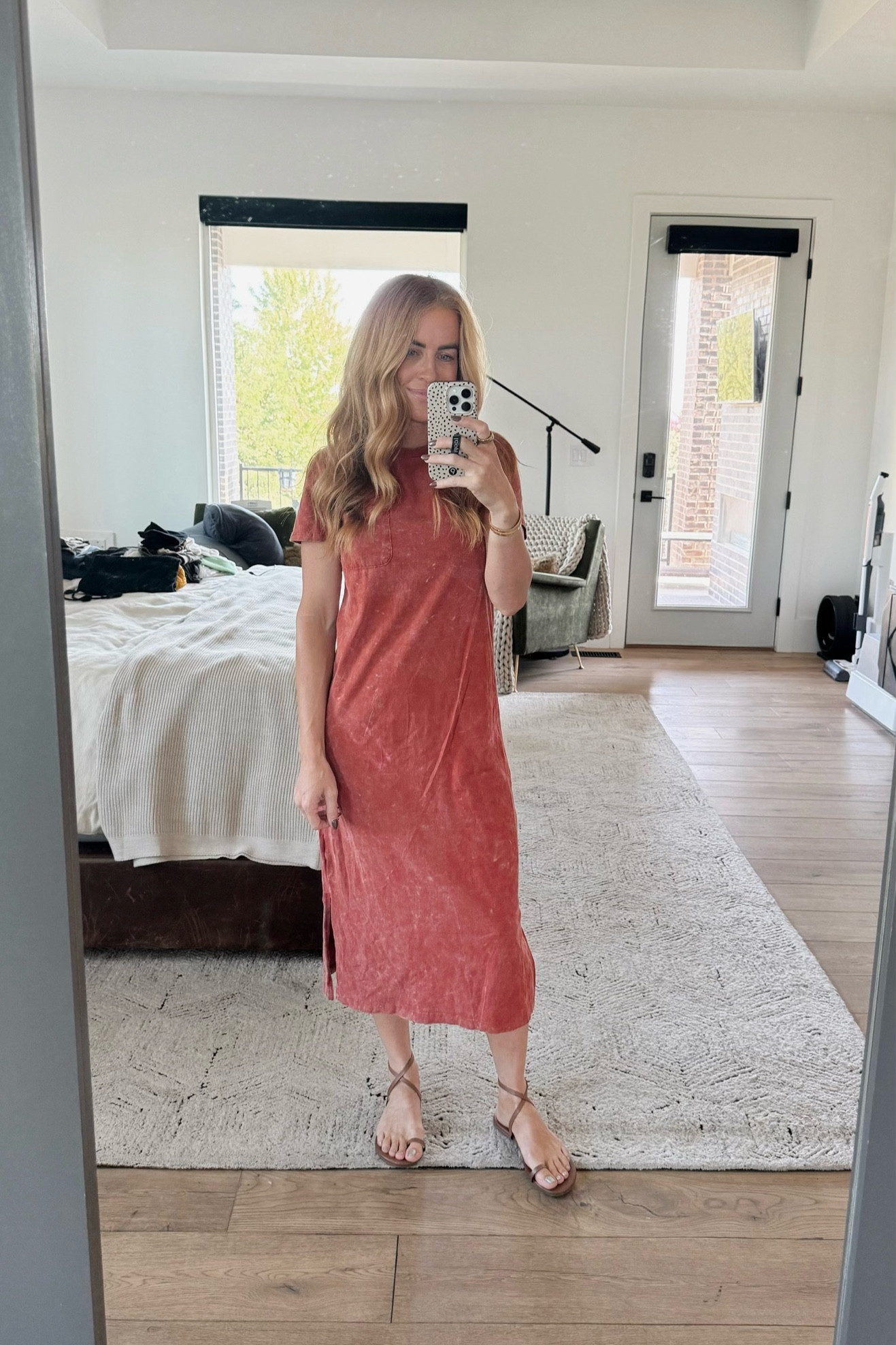 Wasn’t sure on this color at first, but really like it! A great t-shirt dress and a great price. @walmartfashion @tkees