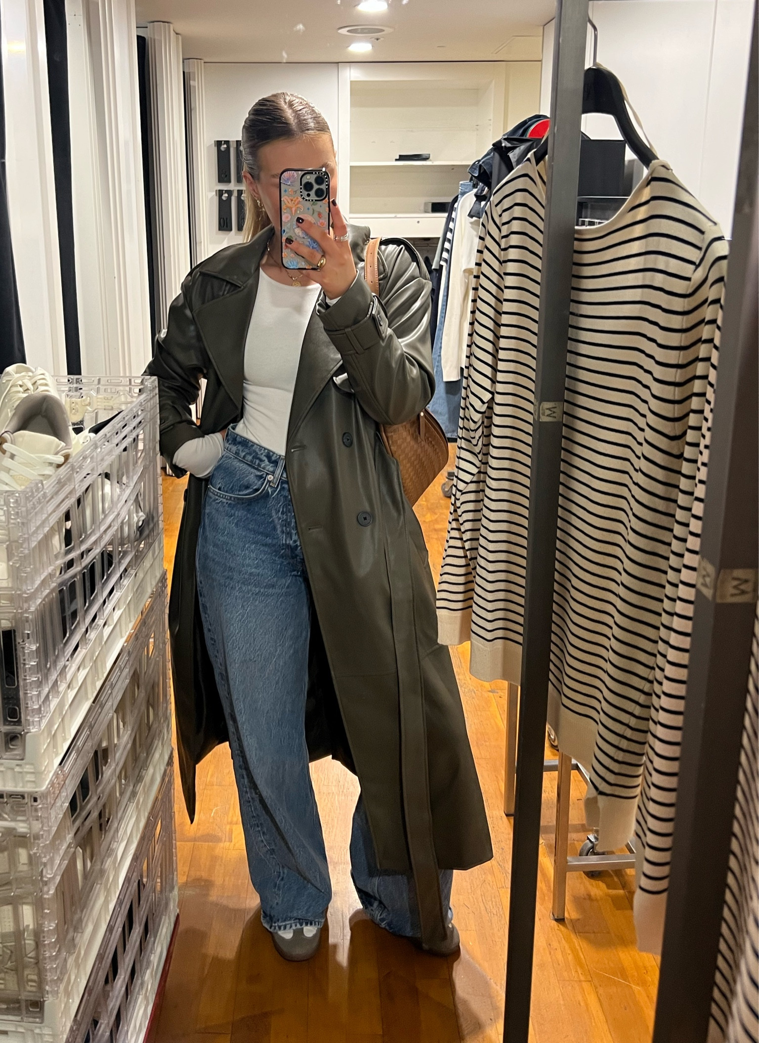 The full shopping outfit - the trench and bodysuit combo wins ✨🫶🏼