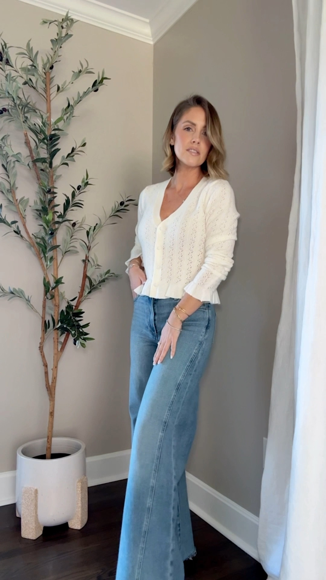 What I’d Wear - to a casual dinner 
XS cardigan / 24 jeans (this is one size down for me, there’s a lot of stretch in the fabric!)

#LTKPetite #LTKOver40 #LTKootd