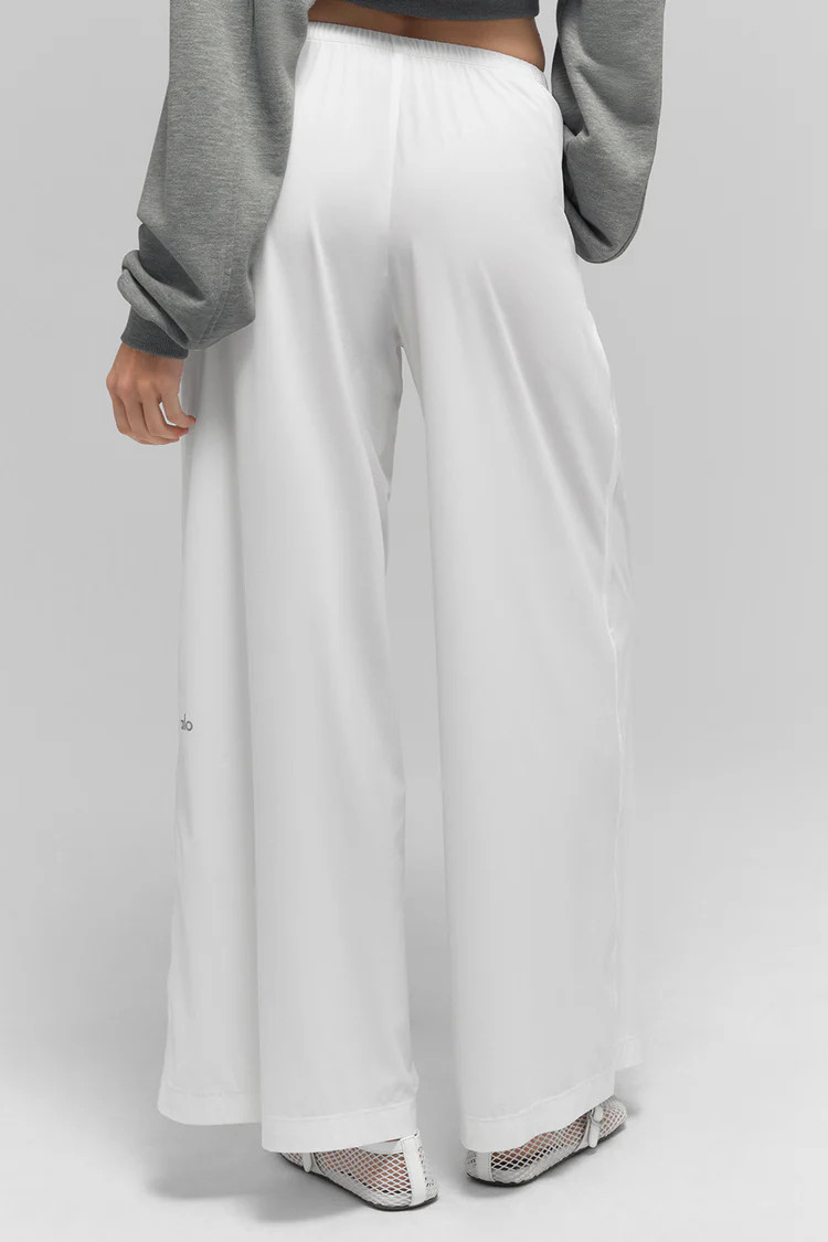 Breezy Wide Leg Pant (Regular) | Alo Yoga (US)